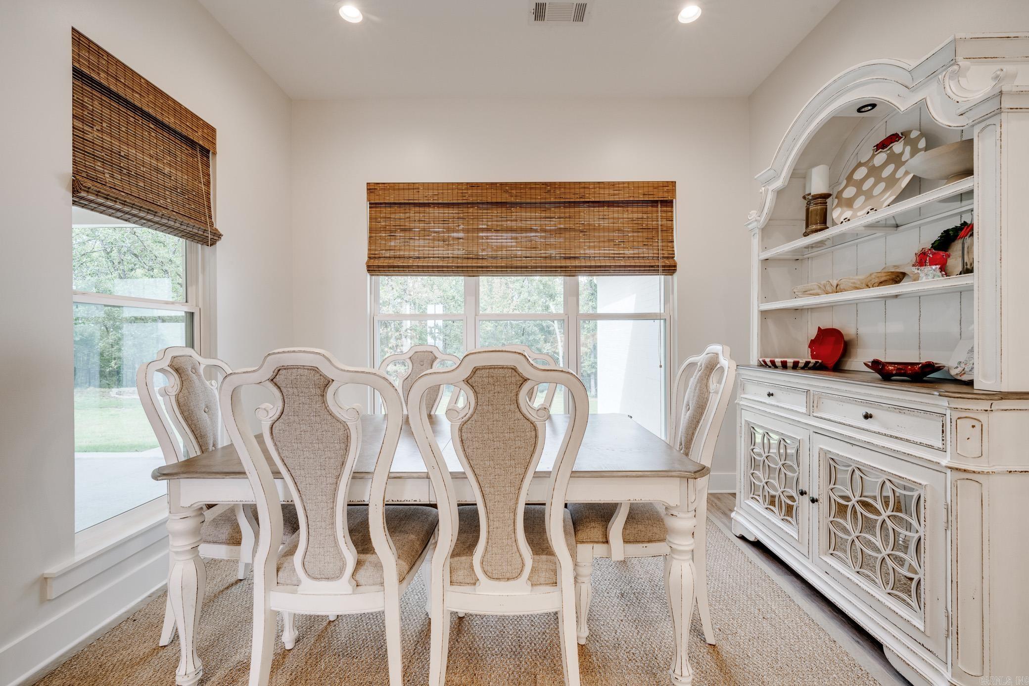 220 E Grandview Heights Drive