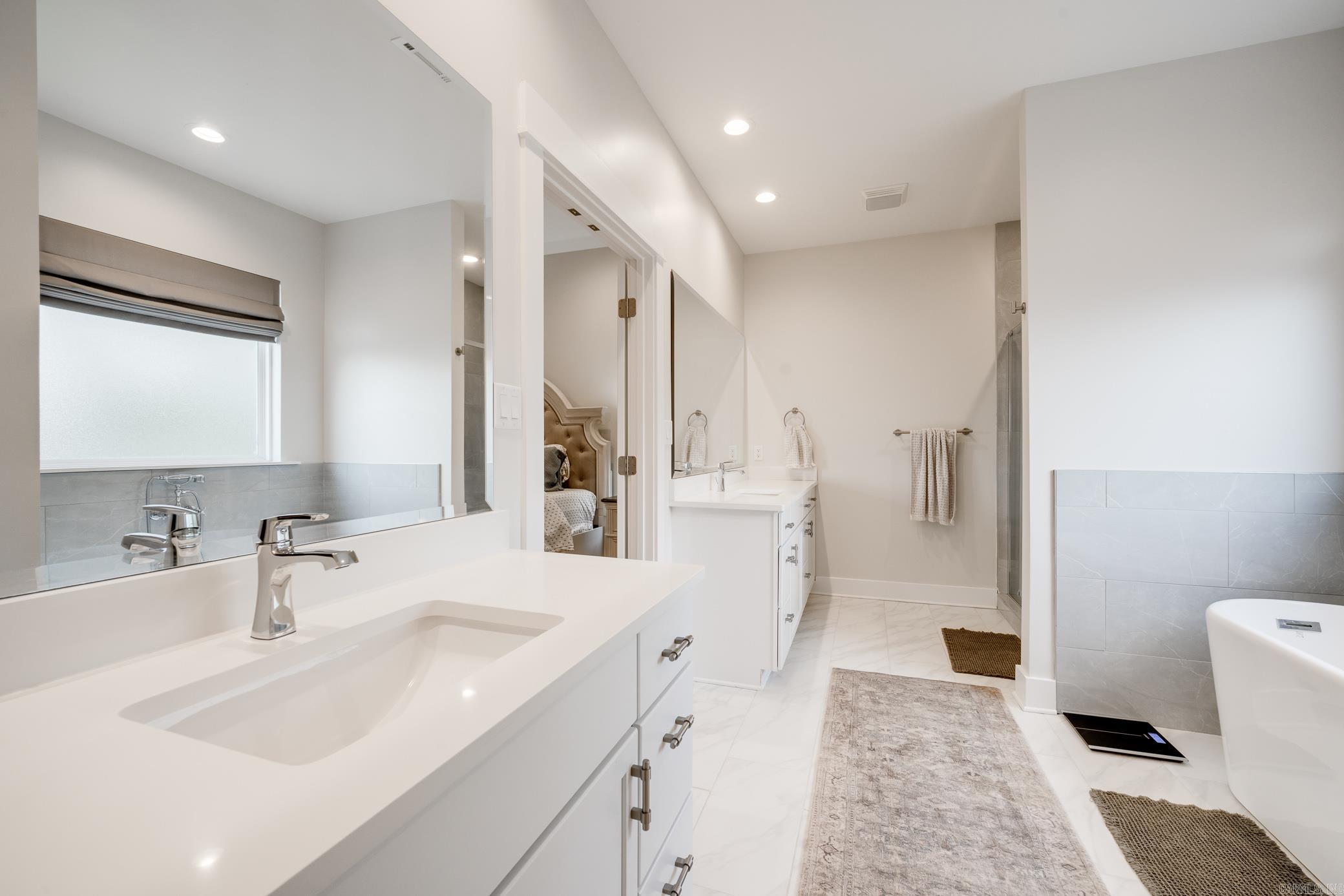 220 E Grandview Heights Drive