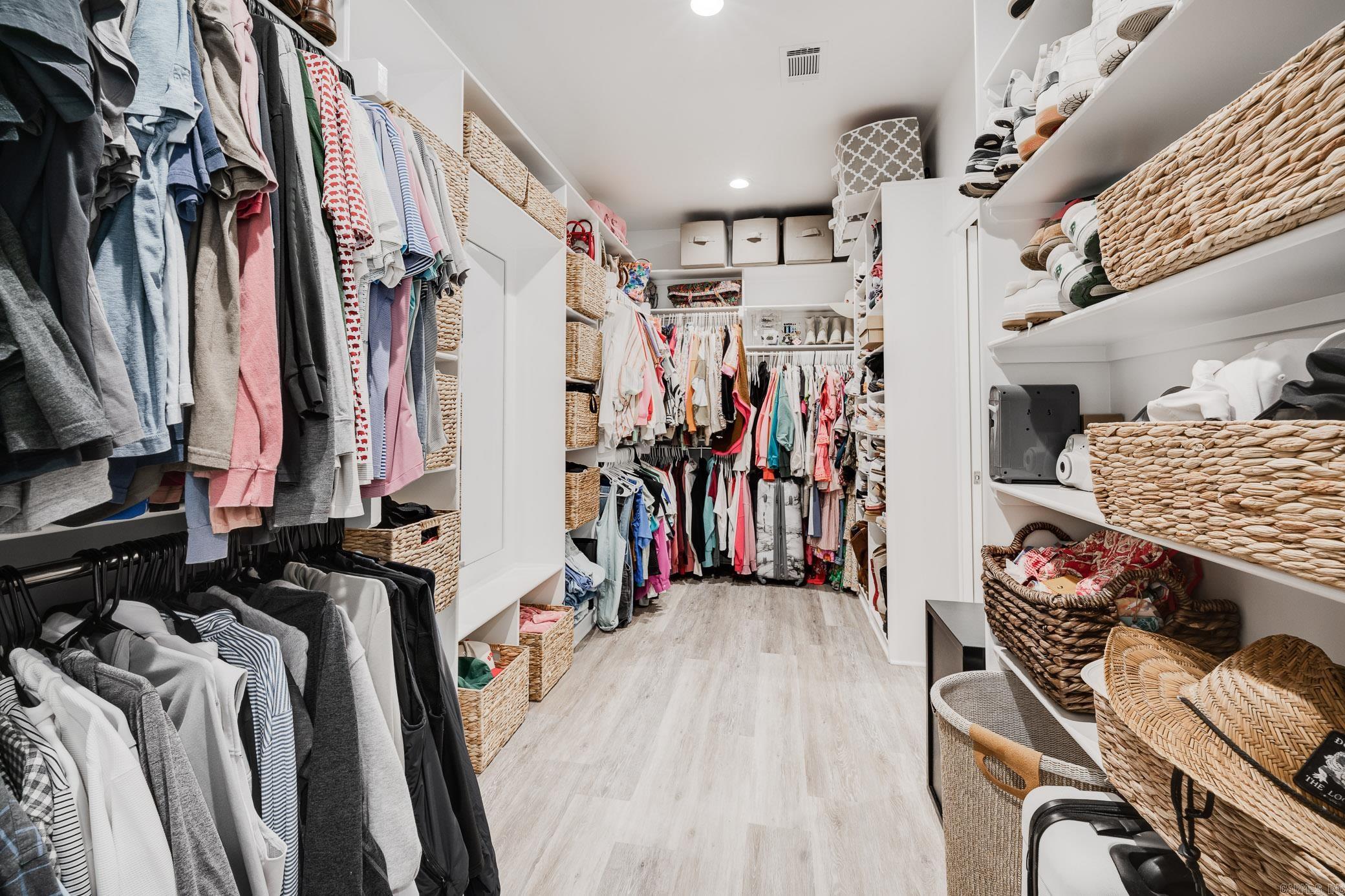 220 E Grandview Heights Drive