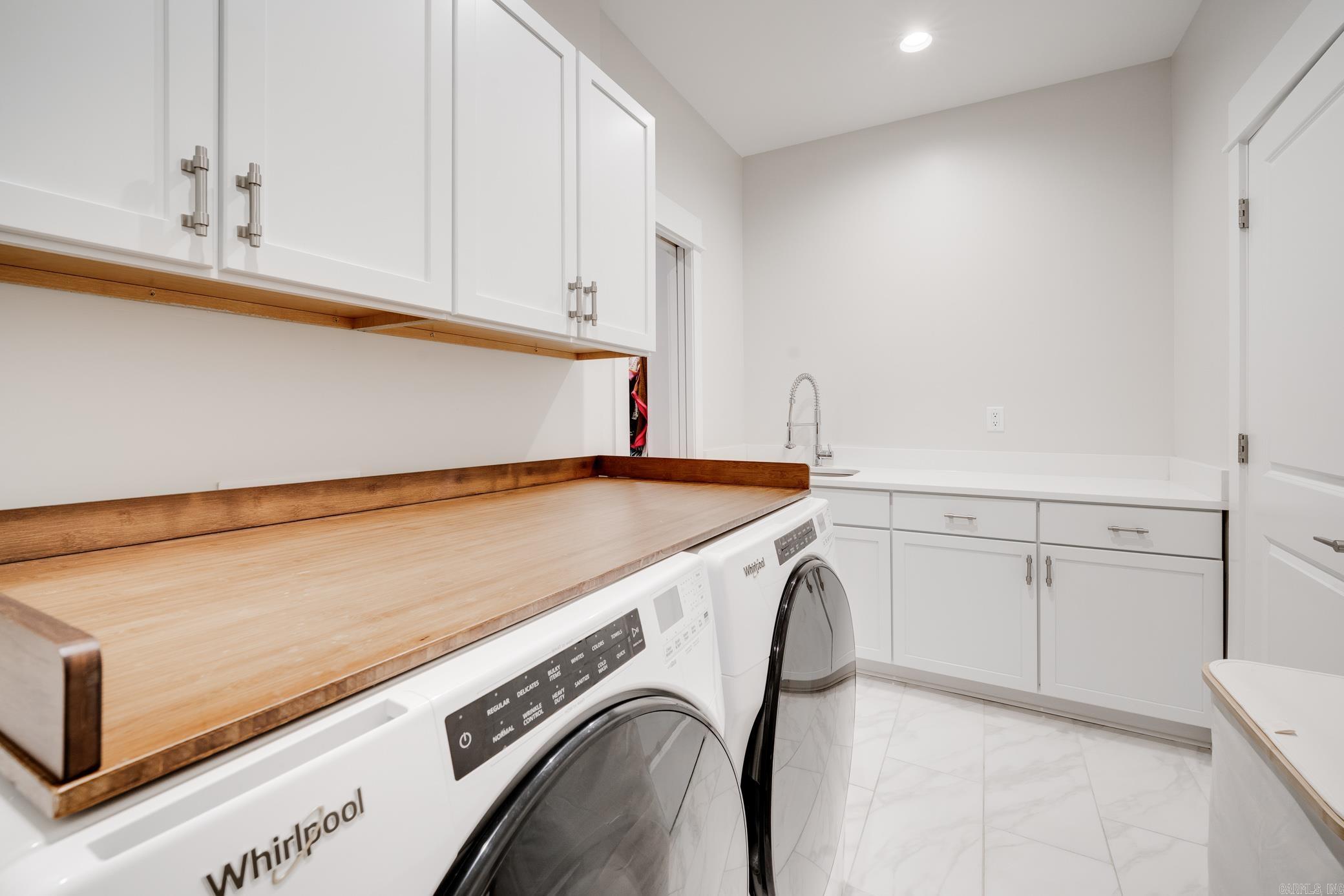 220 E Grandview Heights Drive