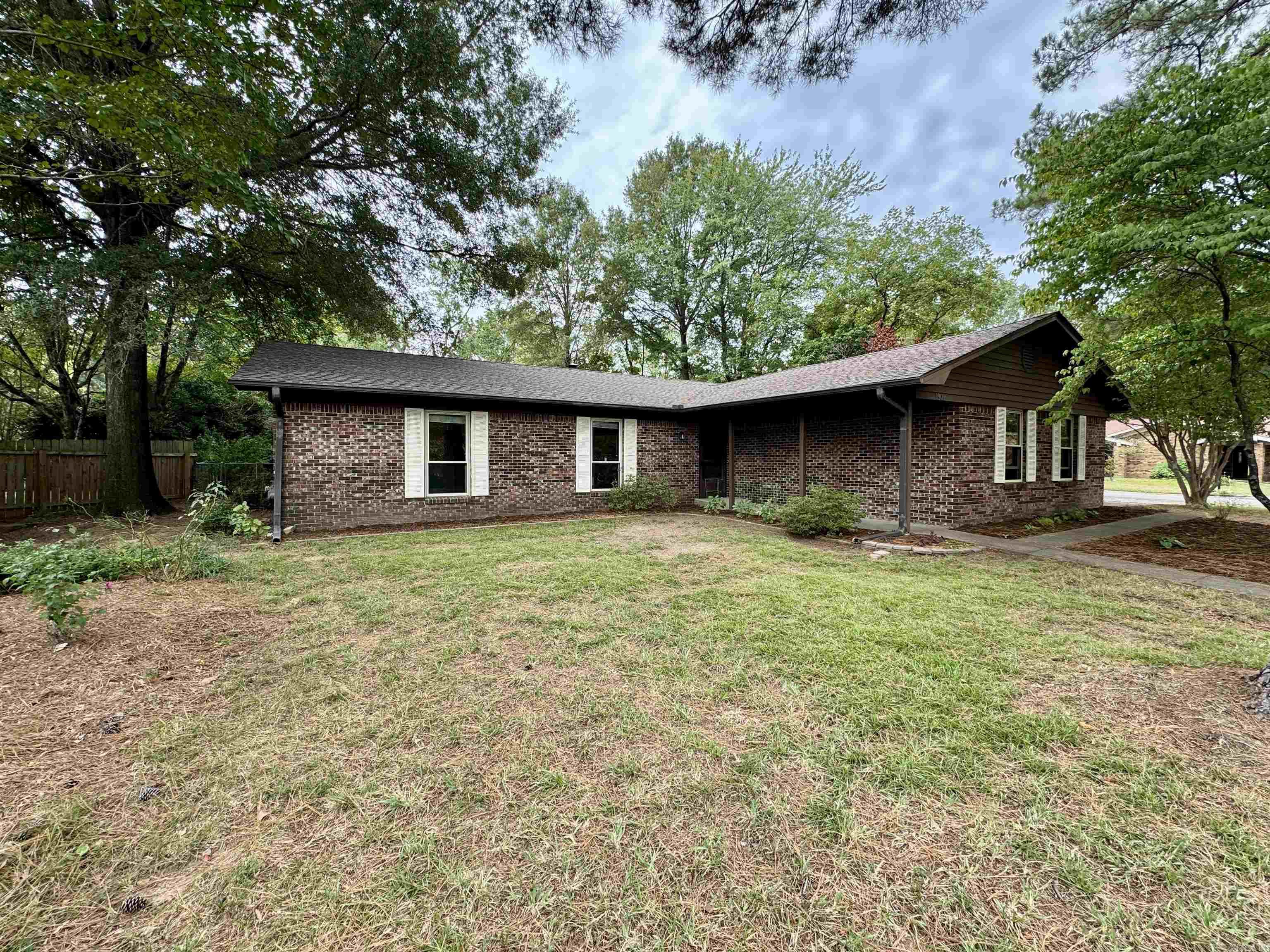 1909 Creekwood Drive