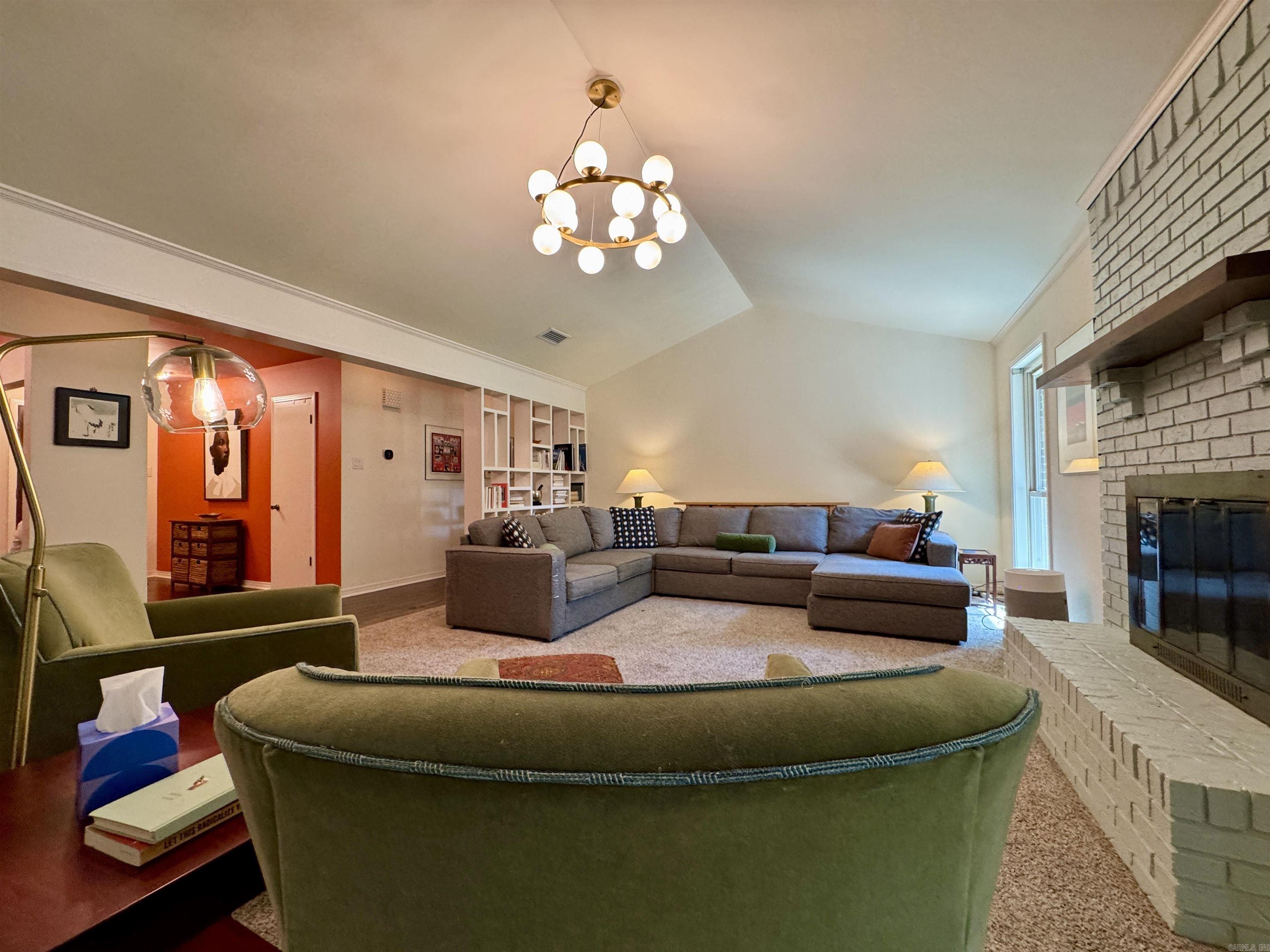 1909 Creekwood Drive