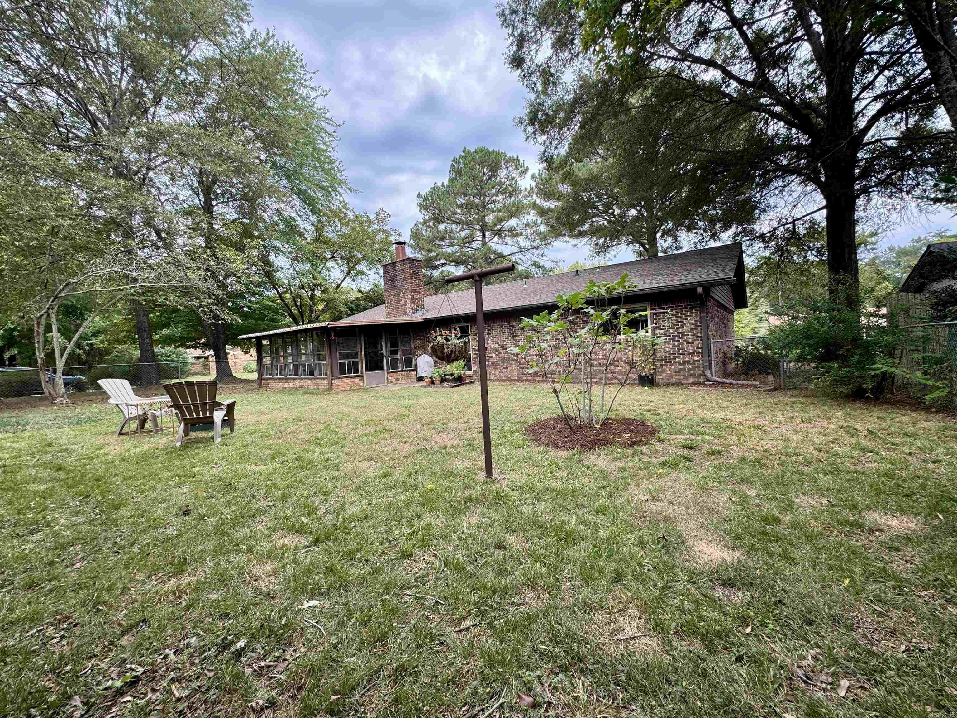 1909 Creekwood Drive