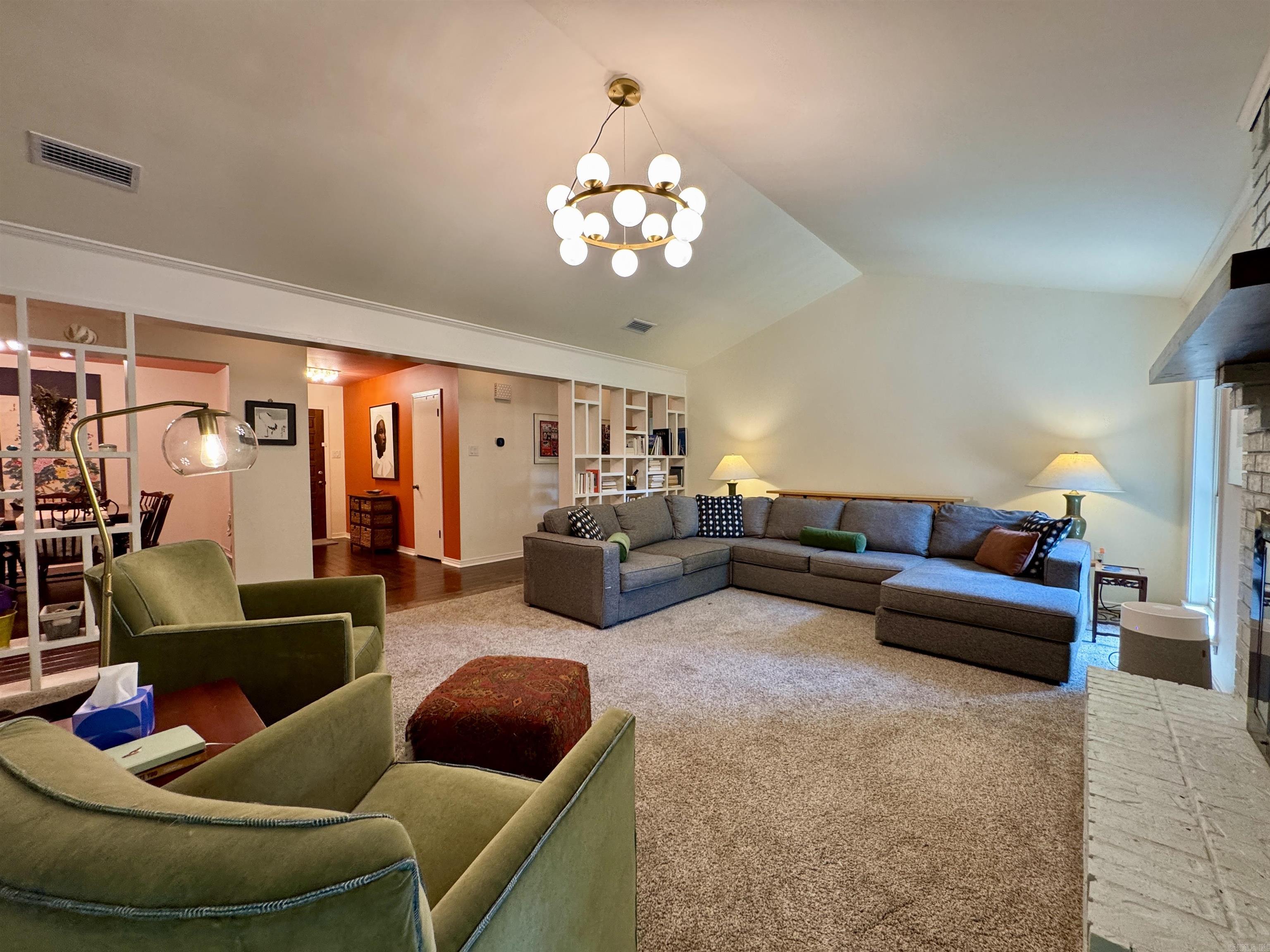 1909 Creekwood Drive
