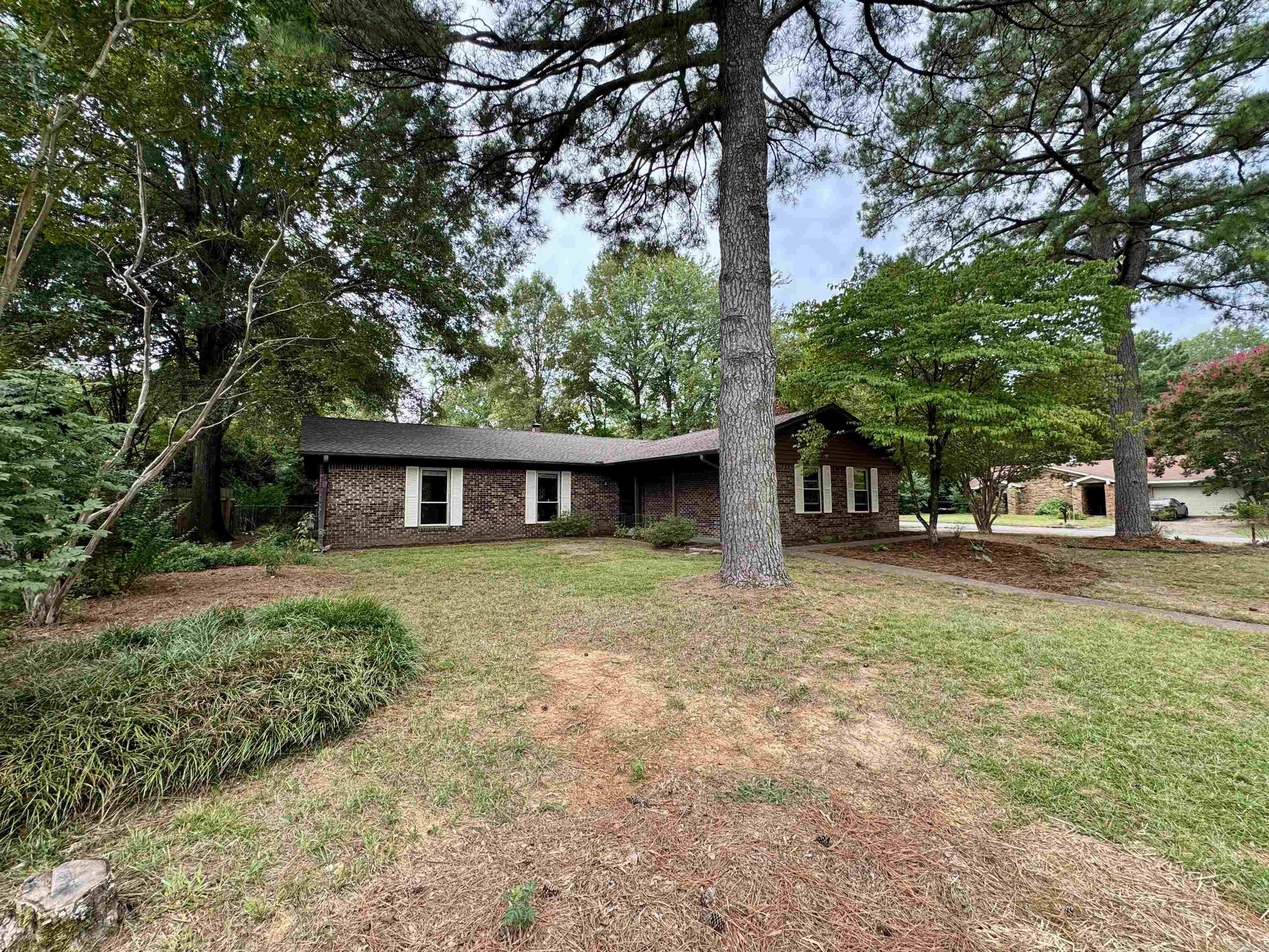 1909 Creekwood Drive