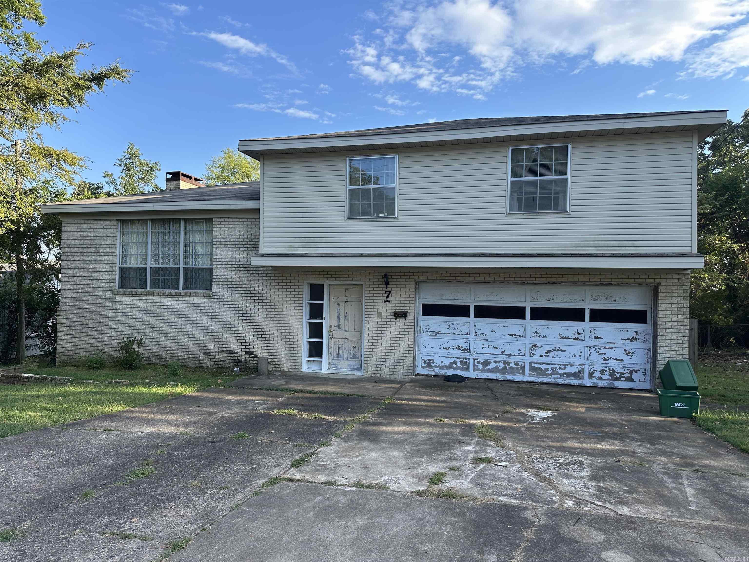 77 Sunset Dr