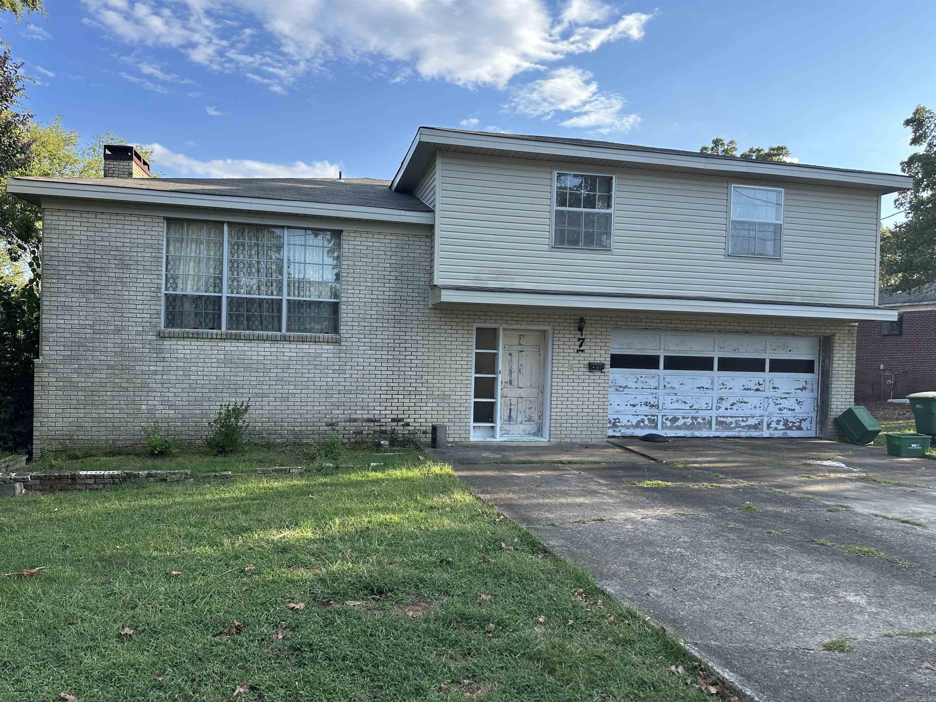 77 Sunset Dr