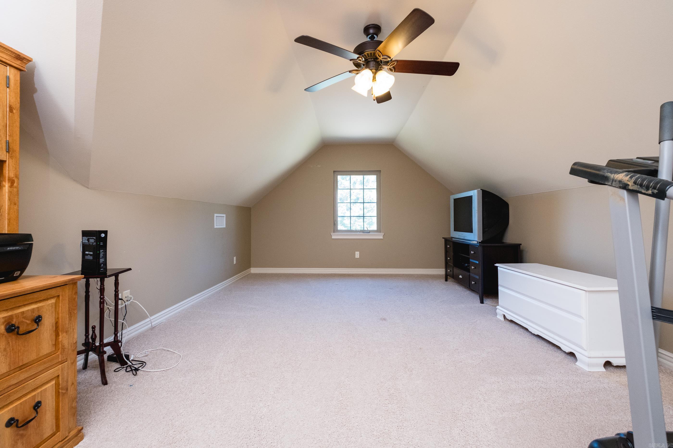 3 Foxfield Cove