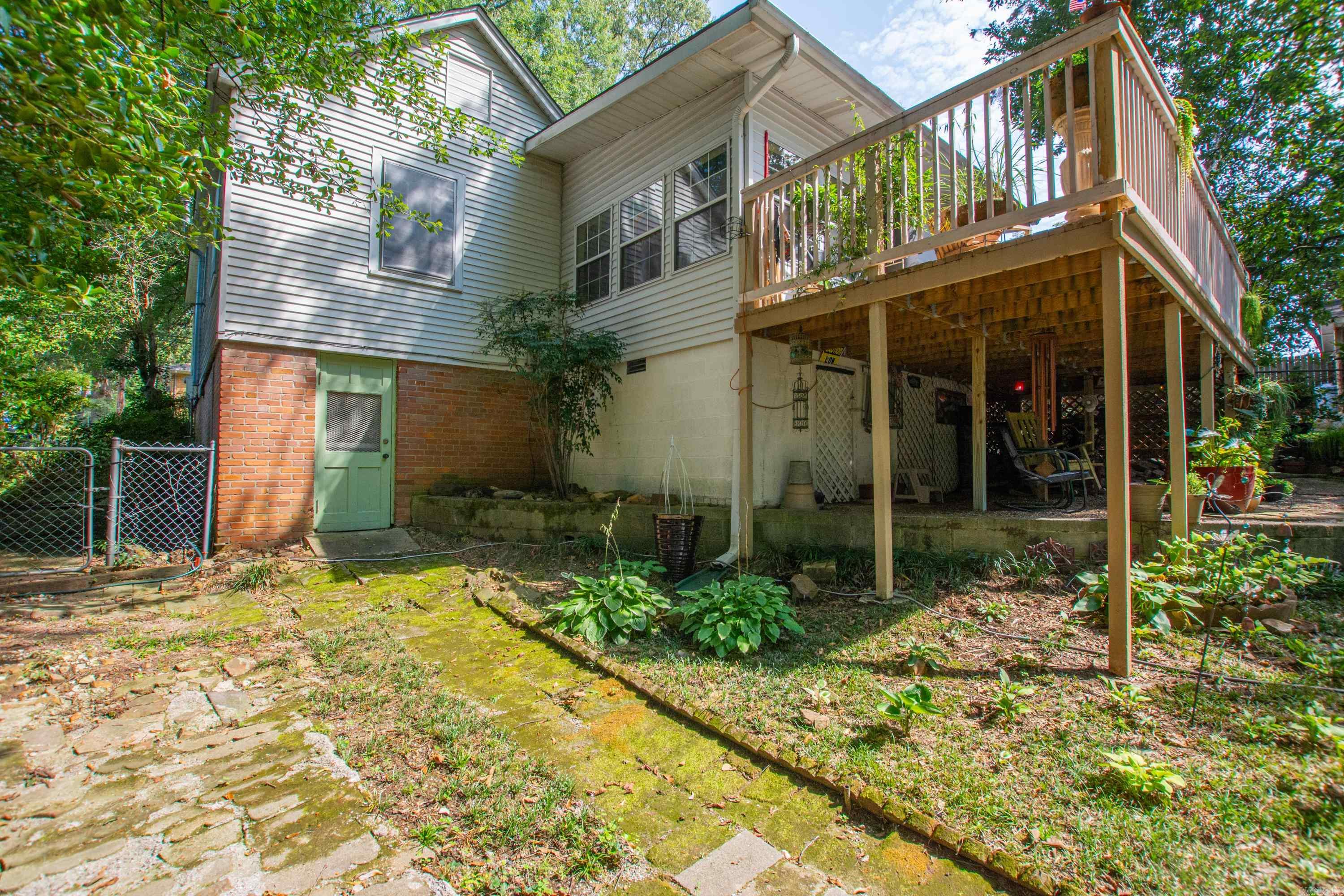 232 E F Avenue
