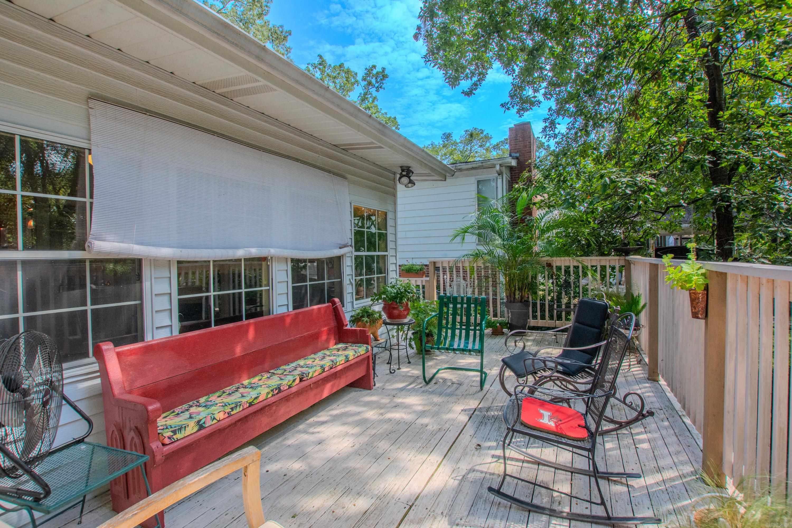 232 E F Avenue