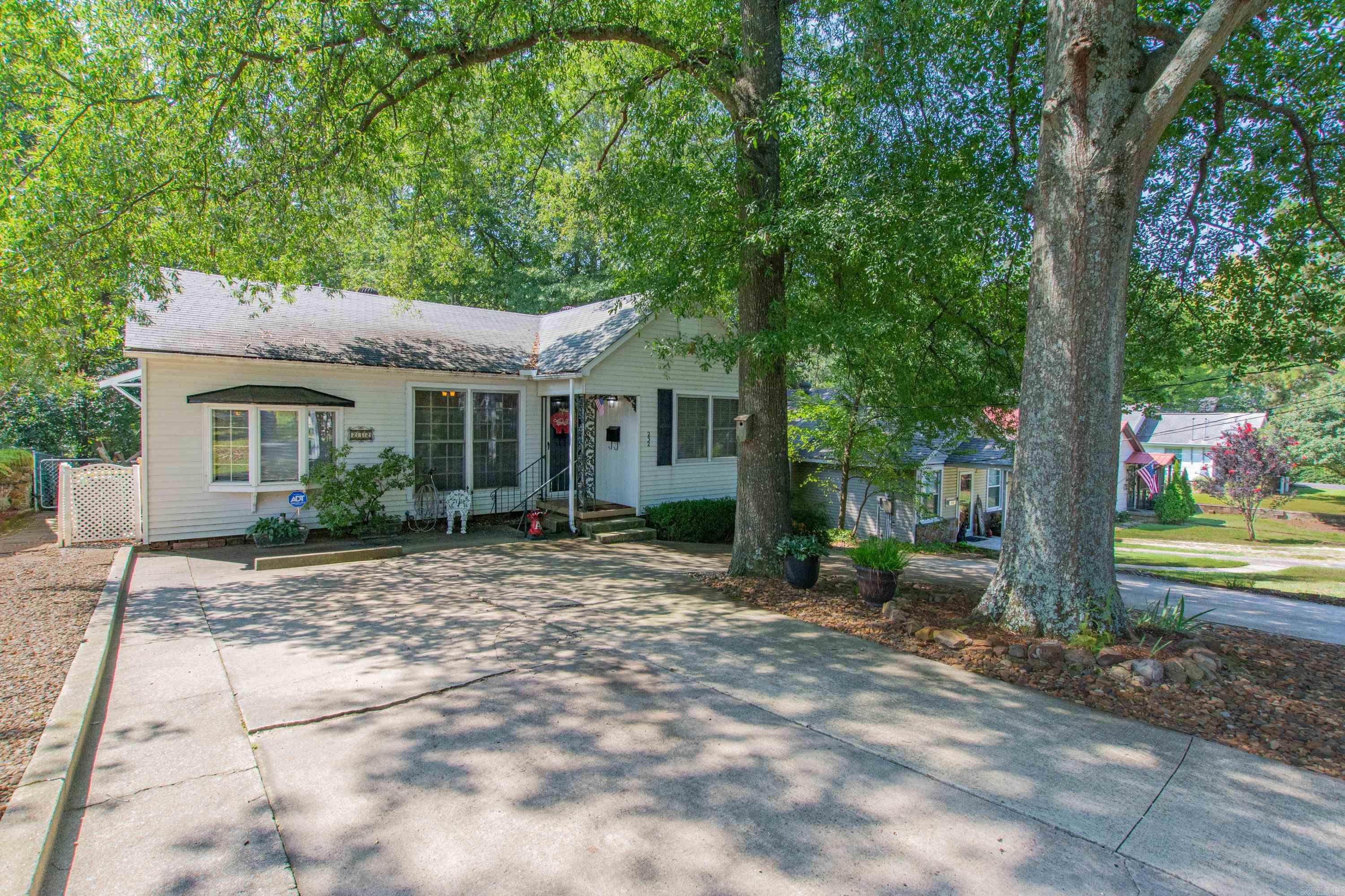 232 E F Avenue