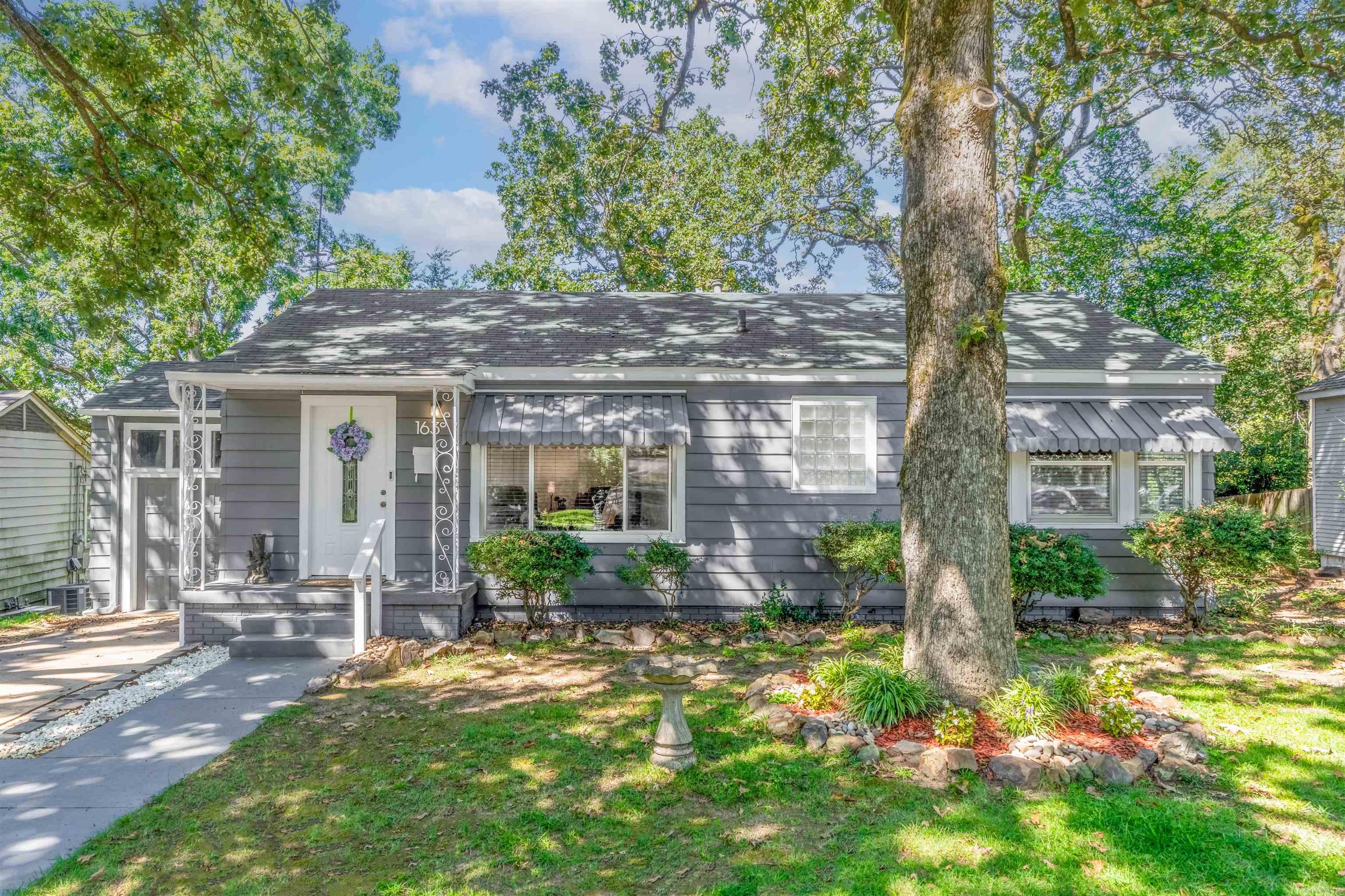 163 Sheridan Road