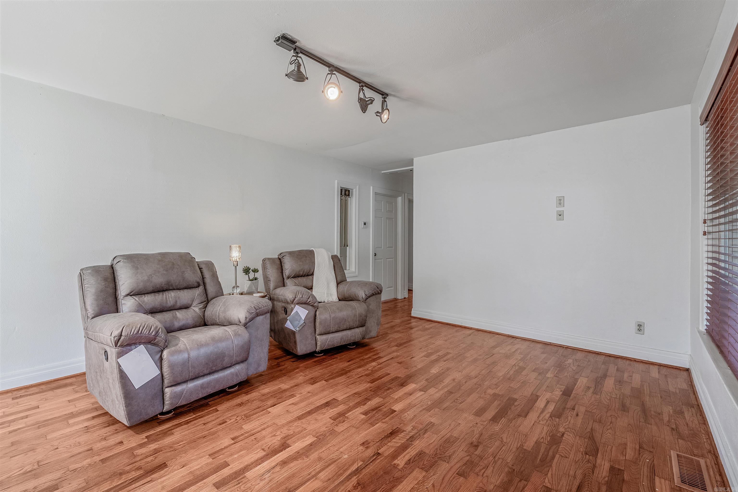 163 Sheridan Road