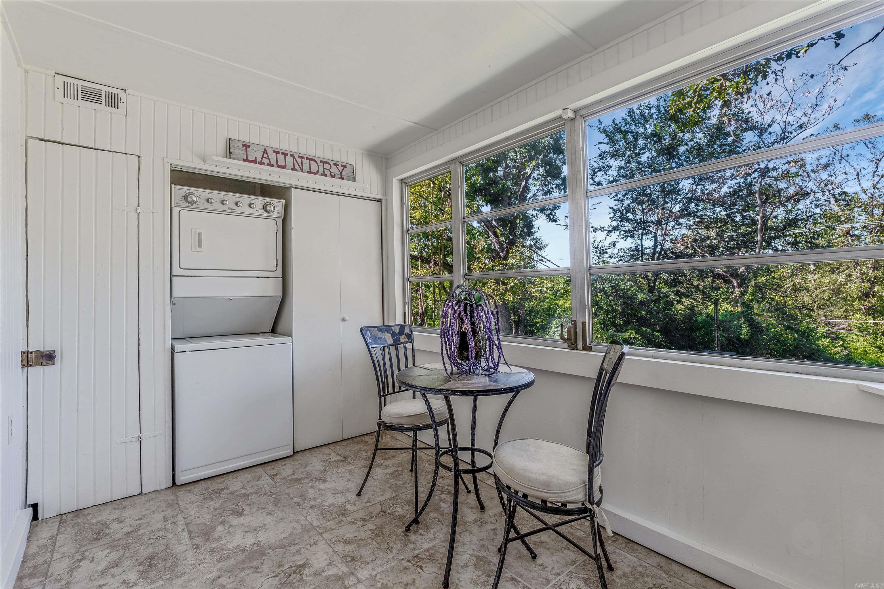 163 Sheridan Road