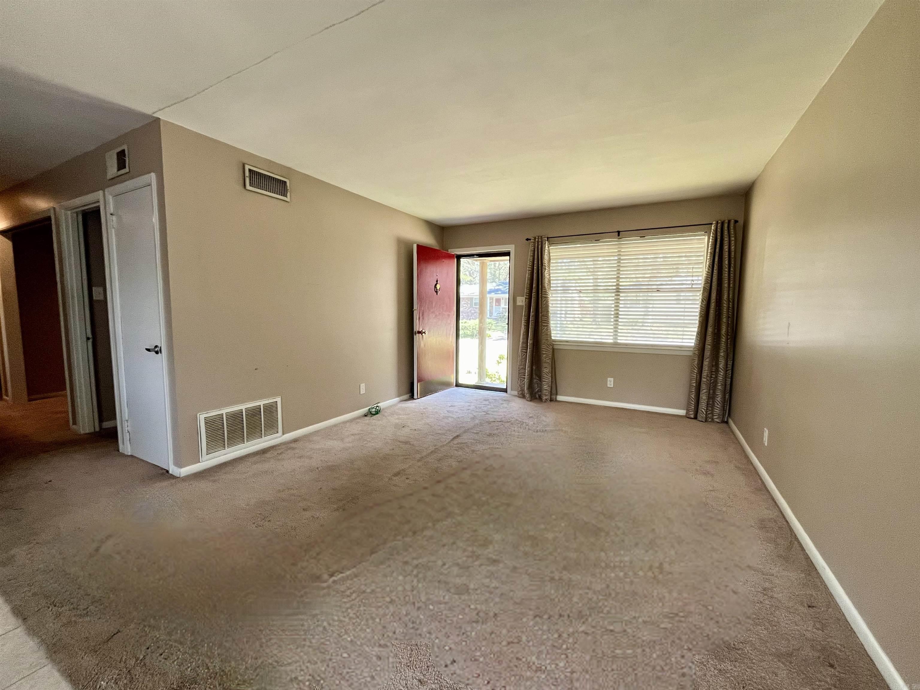 6213 Chippewa Drive