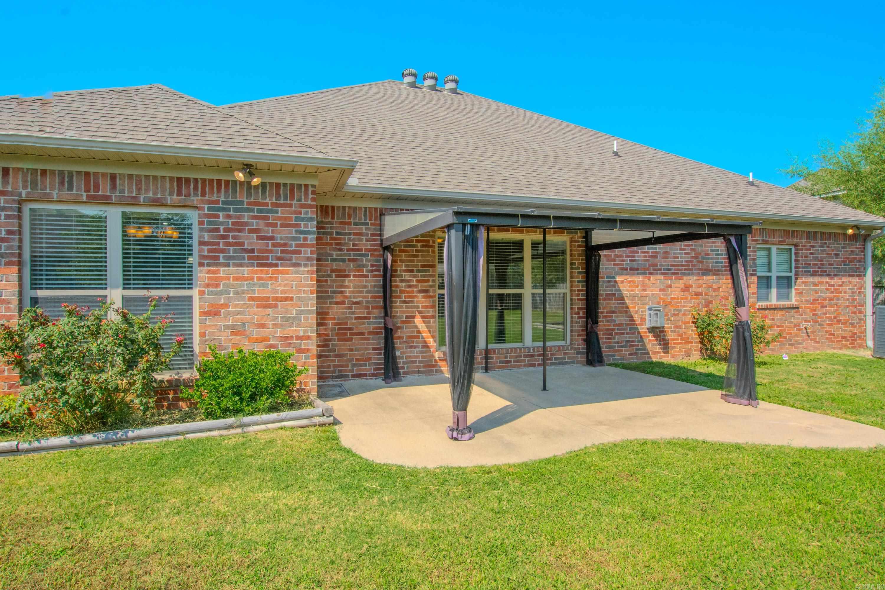 210 Chapel Creek Drive