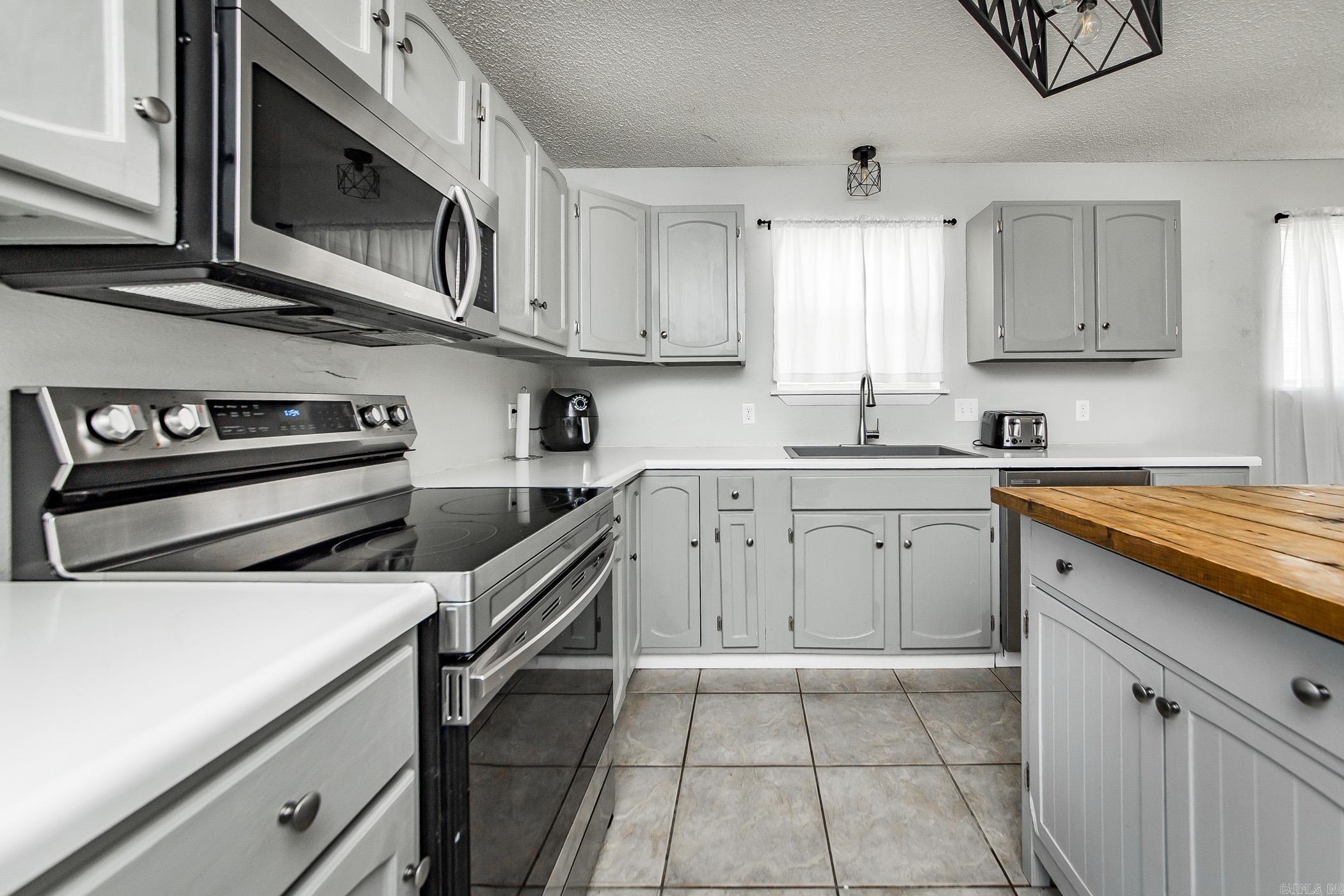 418 Pine Meadows Loop