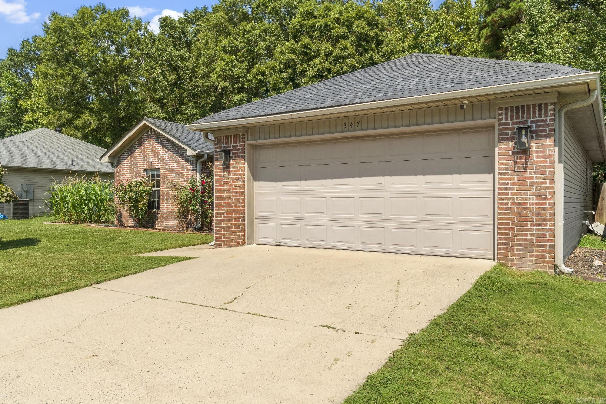 347 Meadow Creek Dr