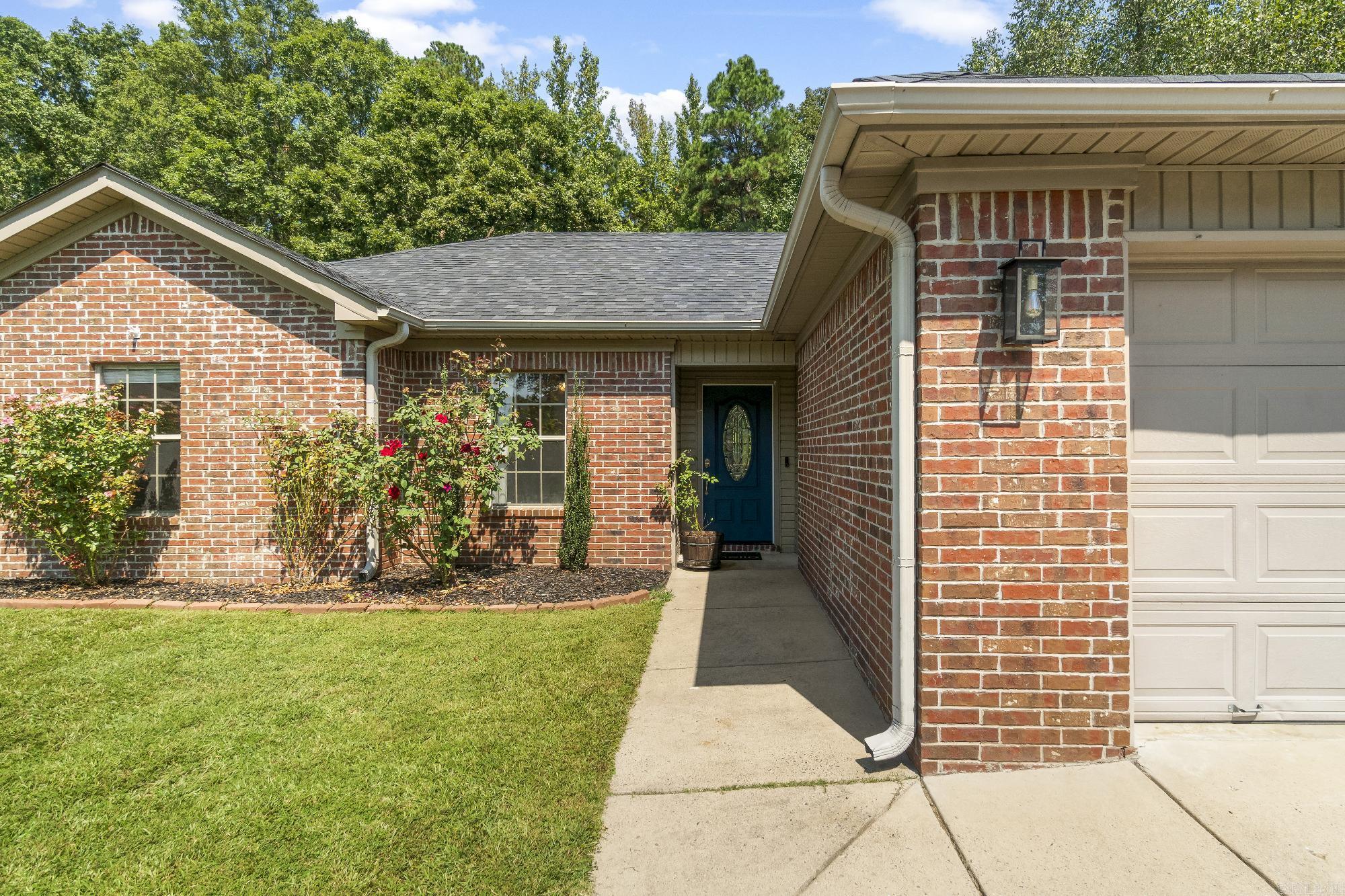347 Meadow Creek Dr