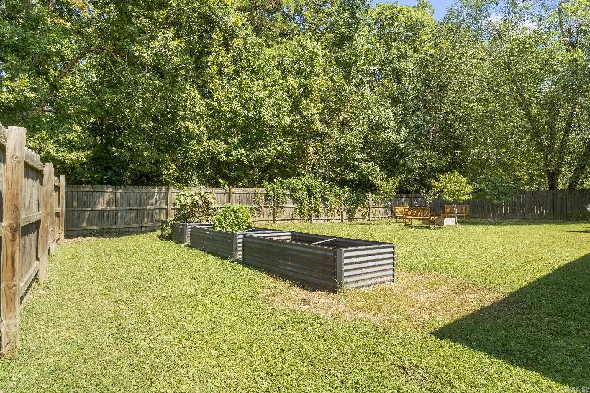 347 Meadow Creek Dr