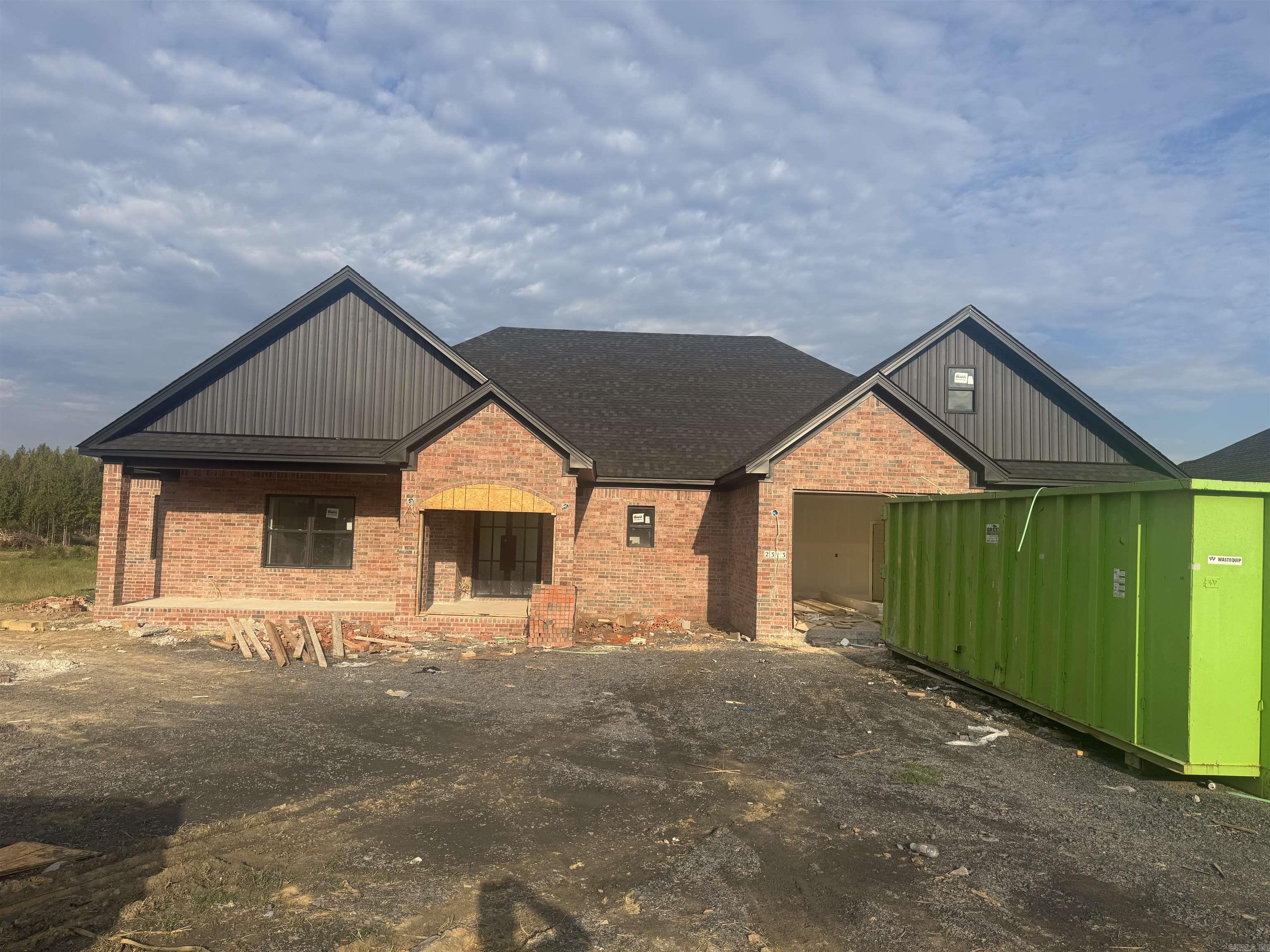 2313 Lakewood Circle