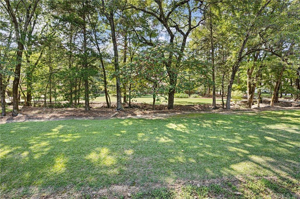 302 Meadow Rd