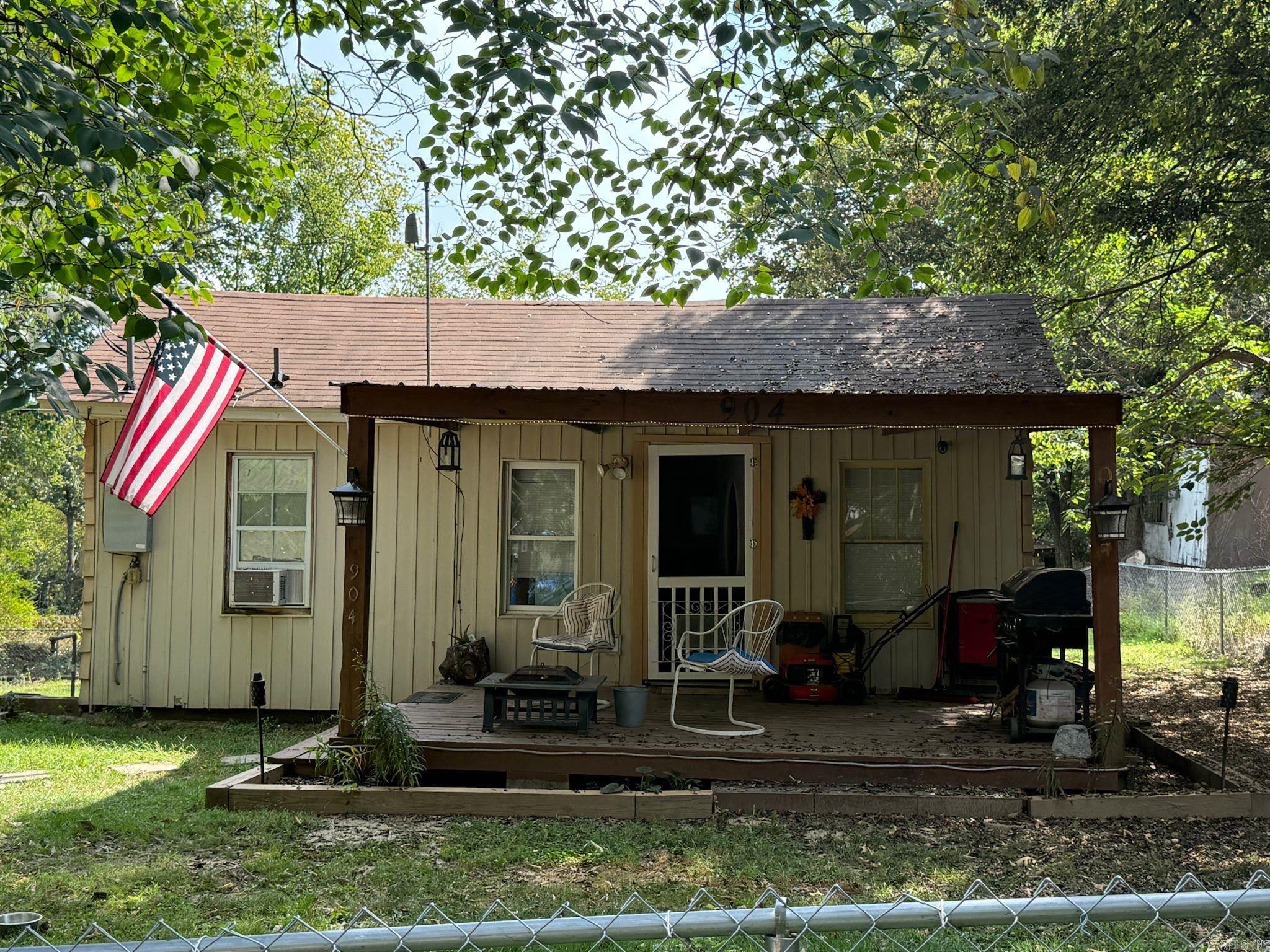 904 Cones Road