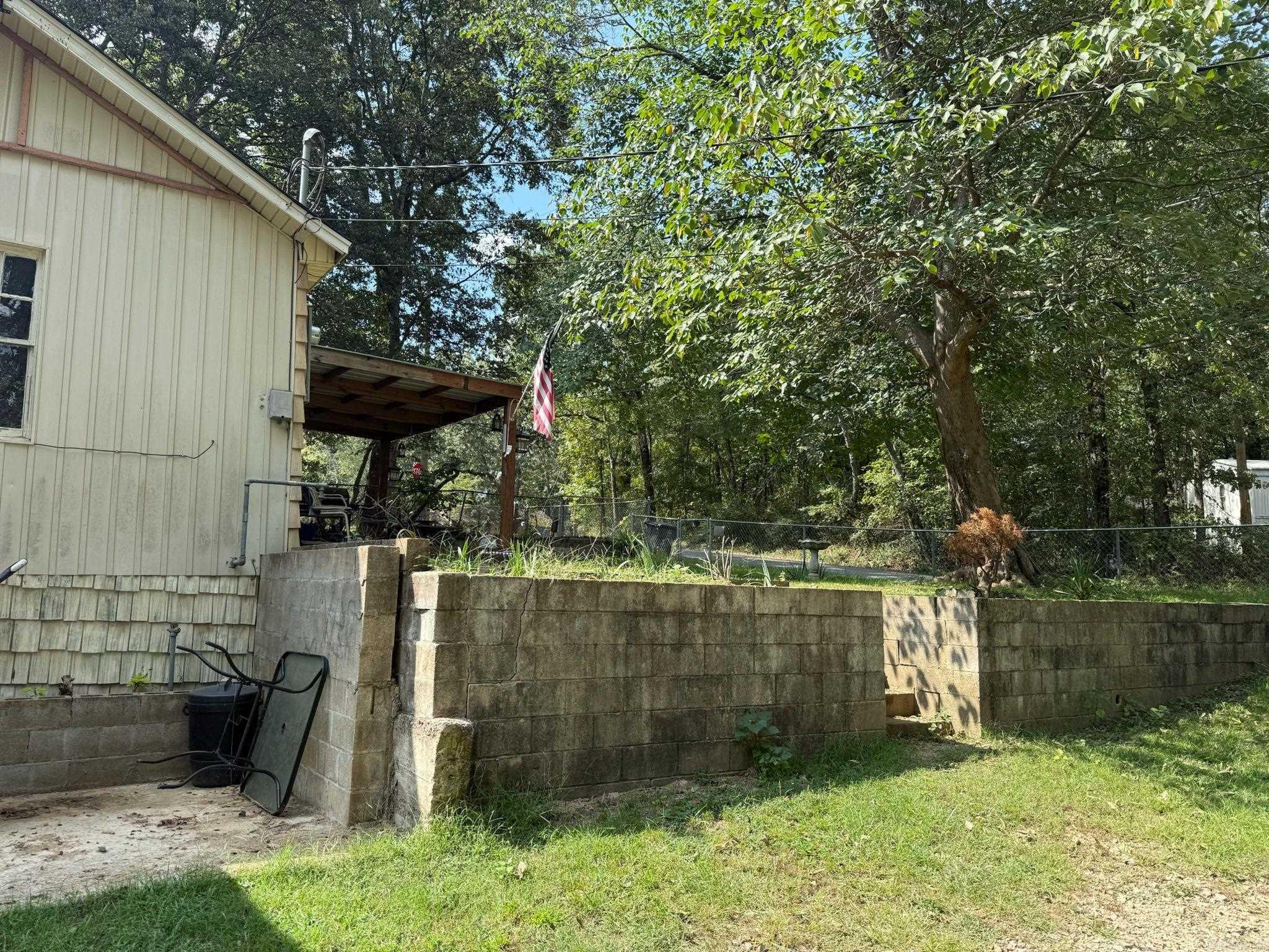 904 Cones Road