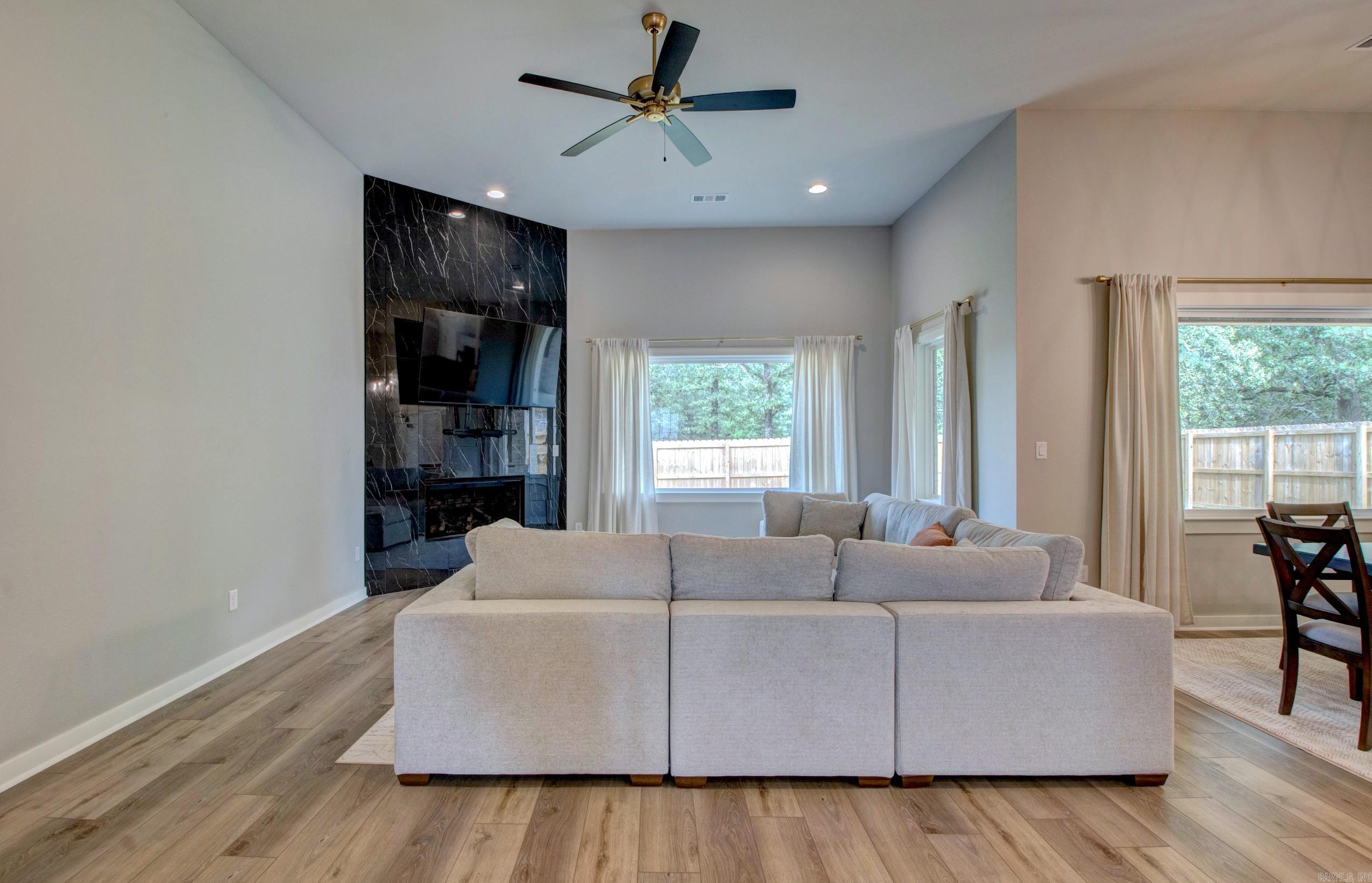 6001 Coral Ridge Drive