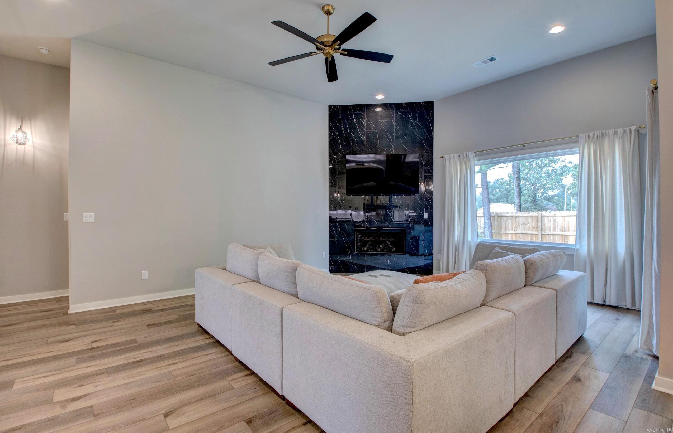 6001 Coral Ridge Drive