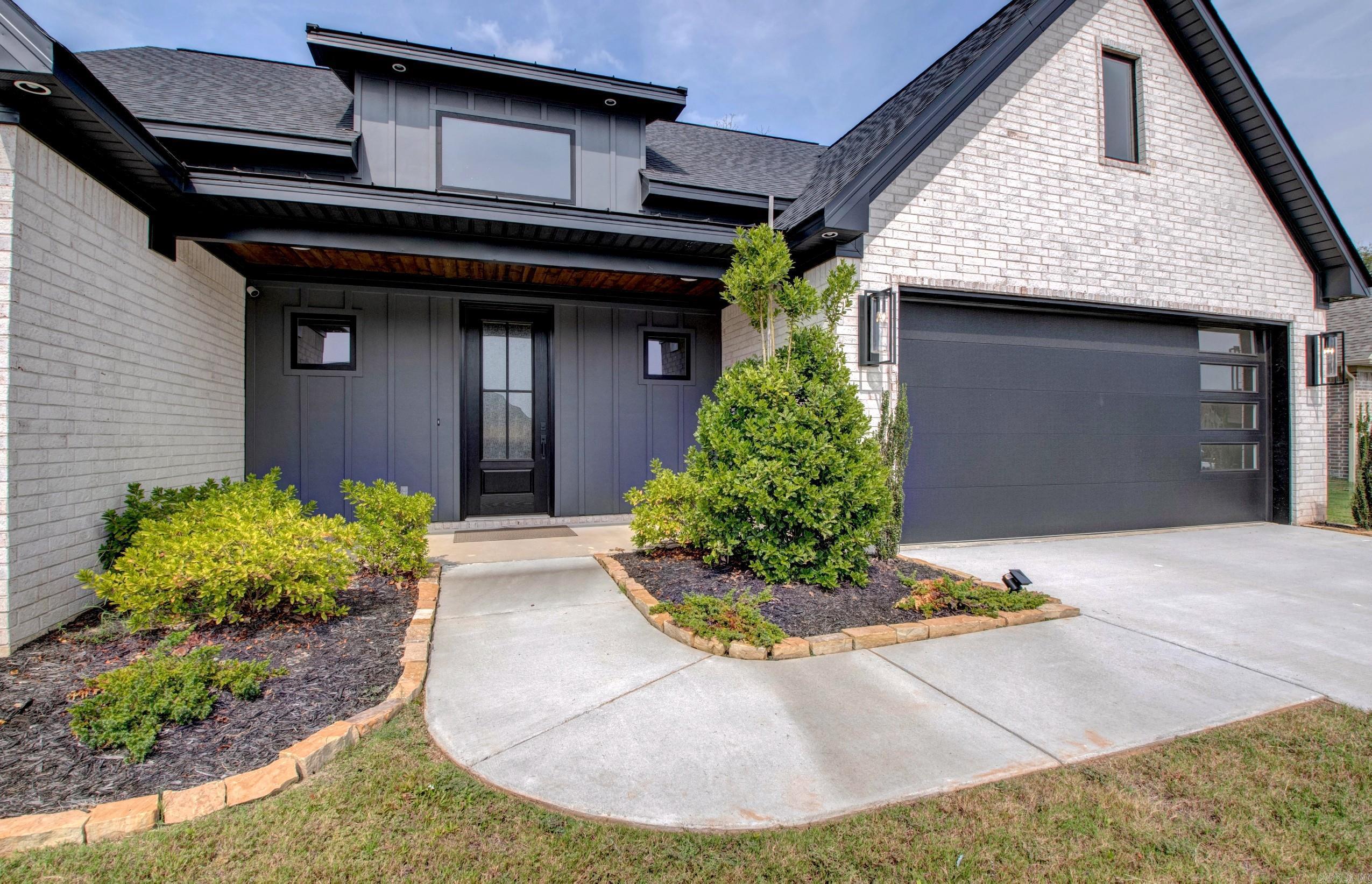 6001 Coral Ridge Drive