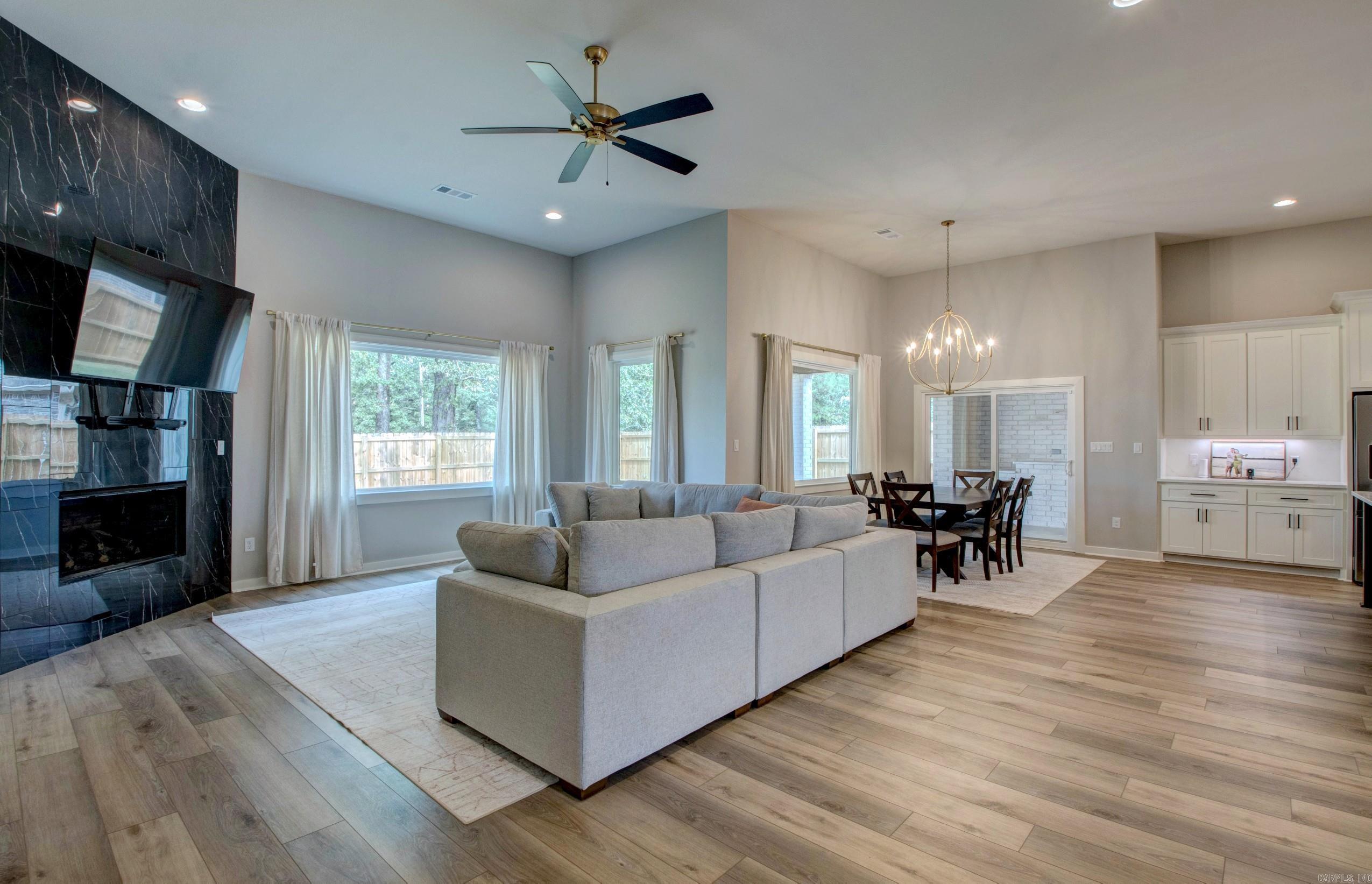 6001 Coral Ridge Drive