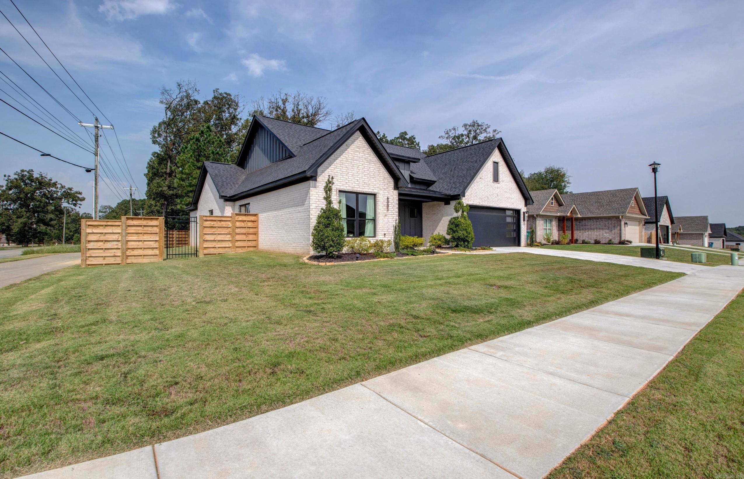 6001 Coral Ridge Drive