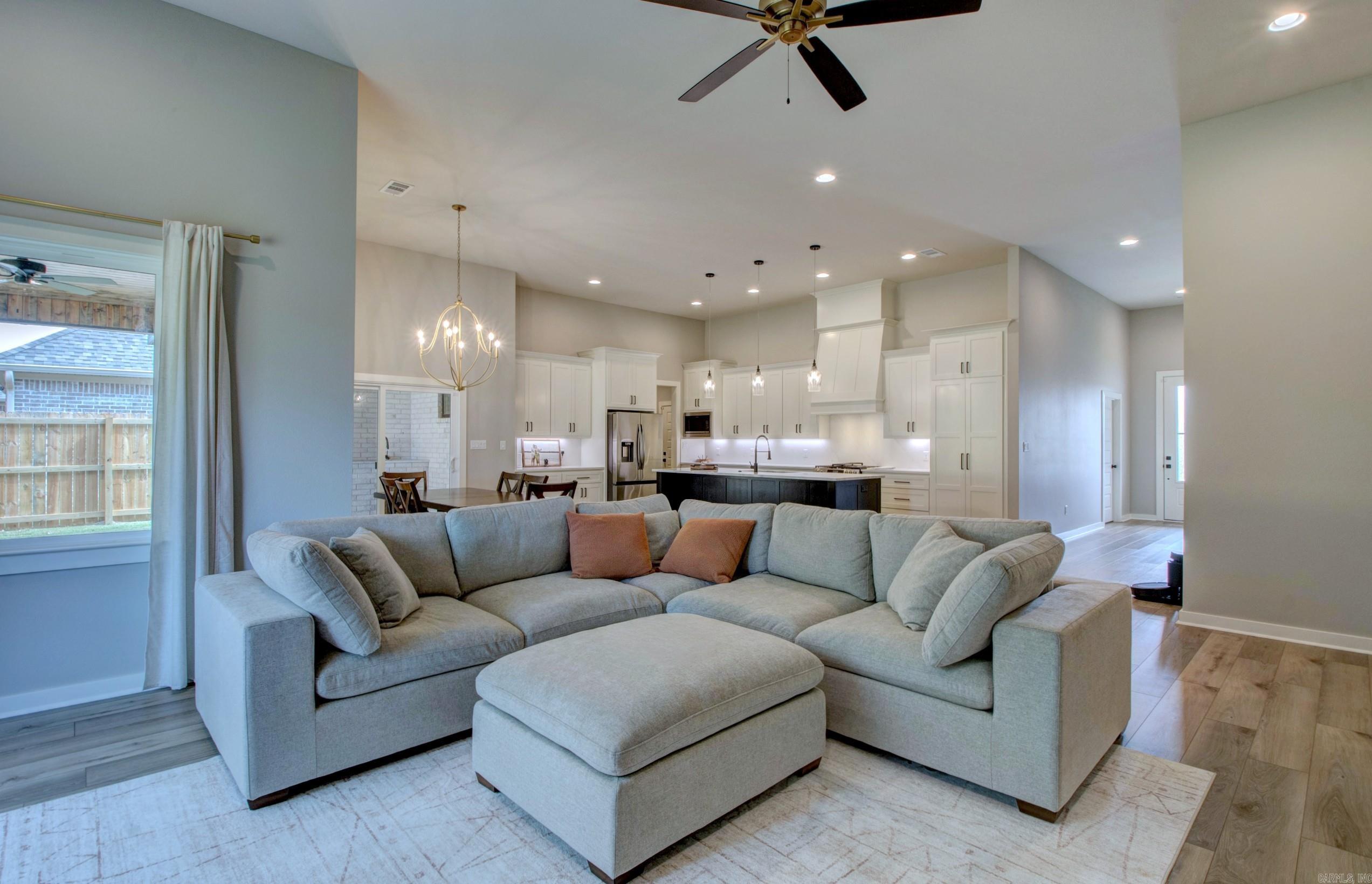 6001 Coral Ridge Drive