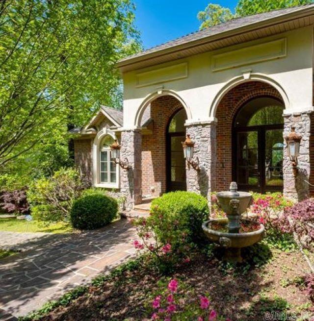 33 Greathouse Bend Drive