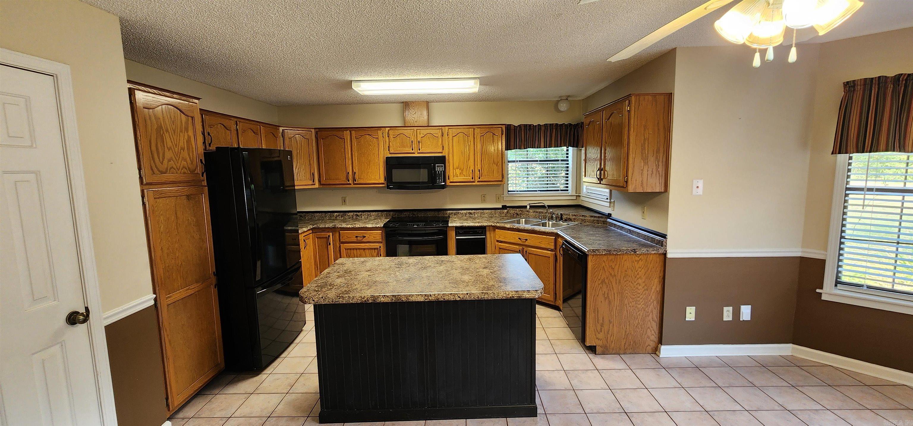 6A Londonderry Cir Street