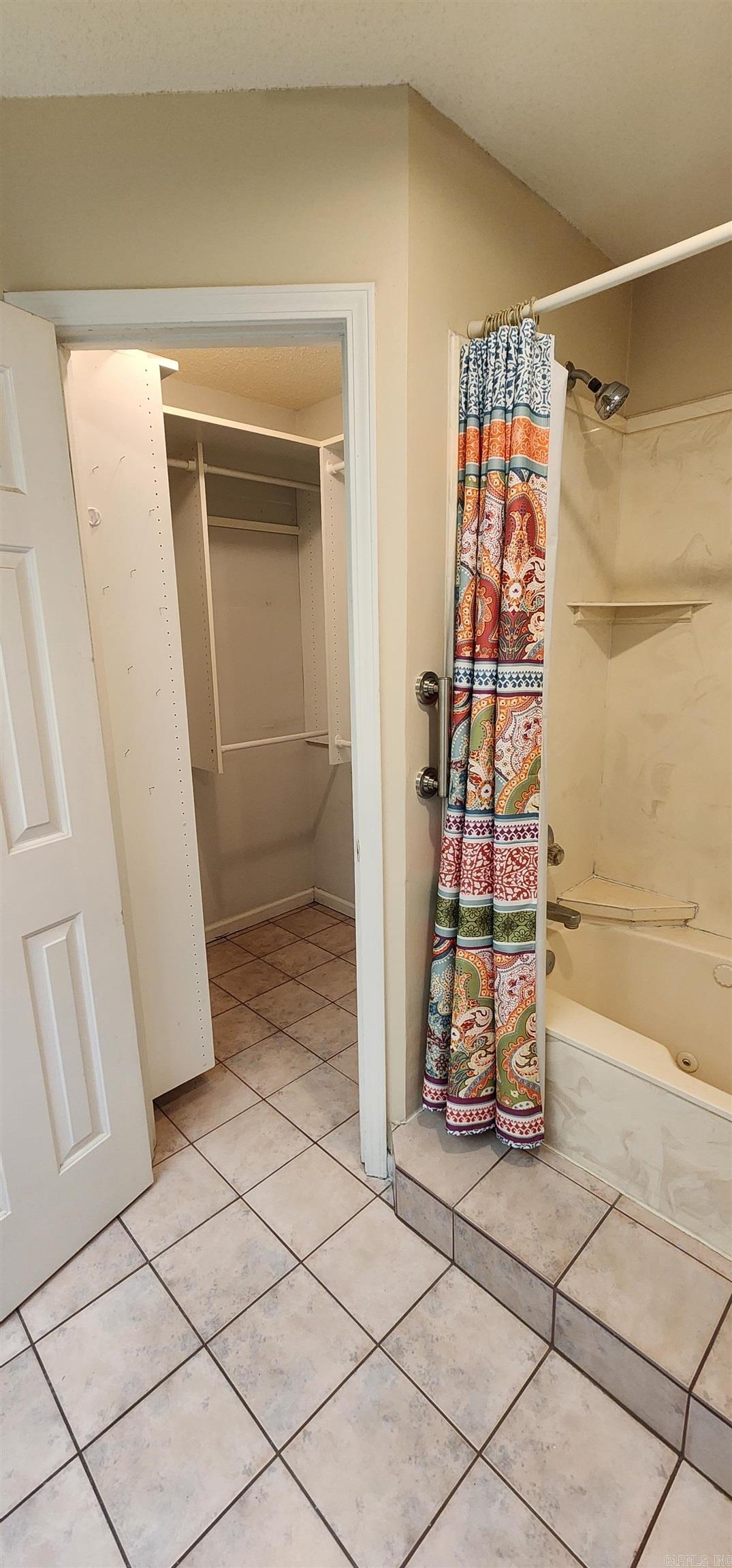 6A Londonderry Cir Street