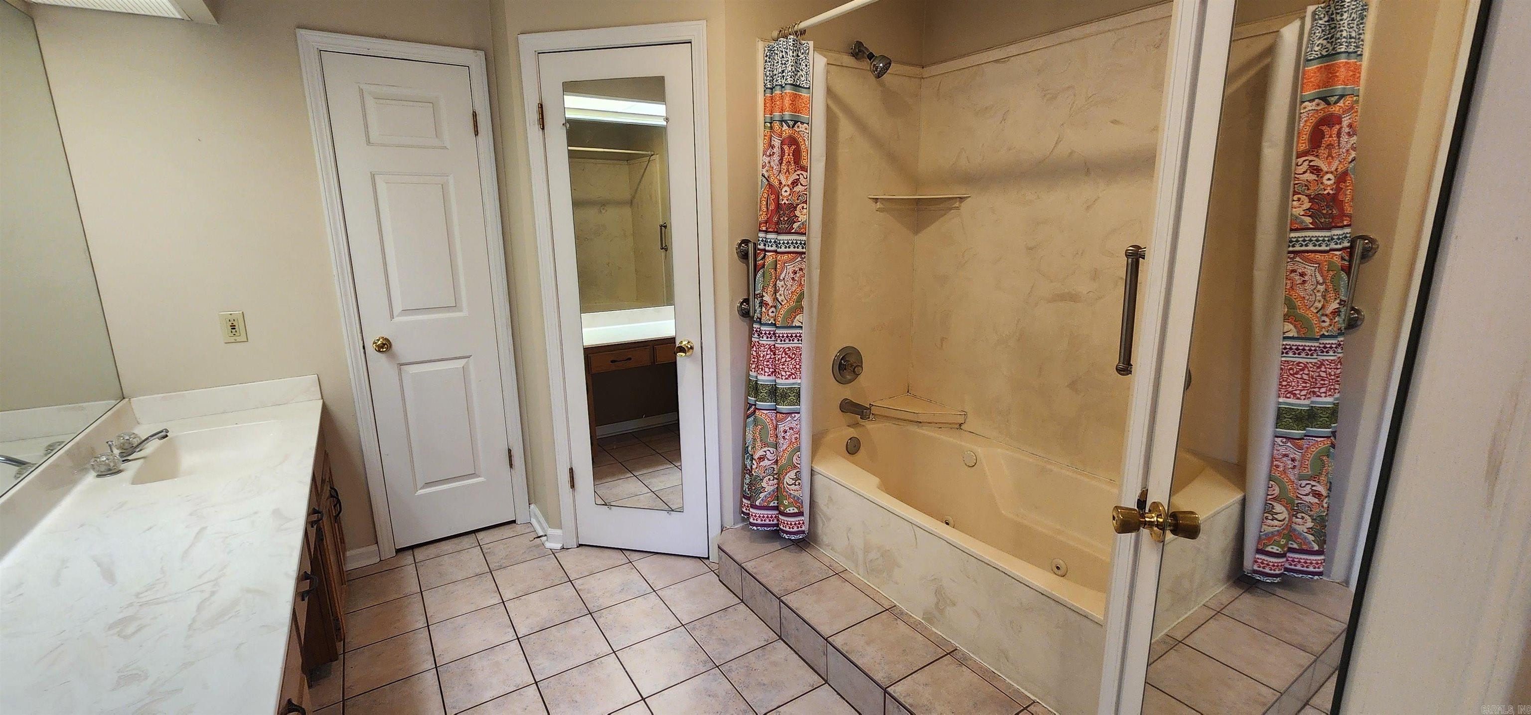 6A Londonderry Cir Street