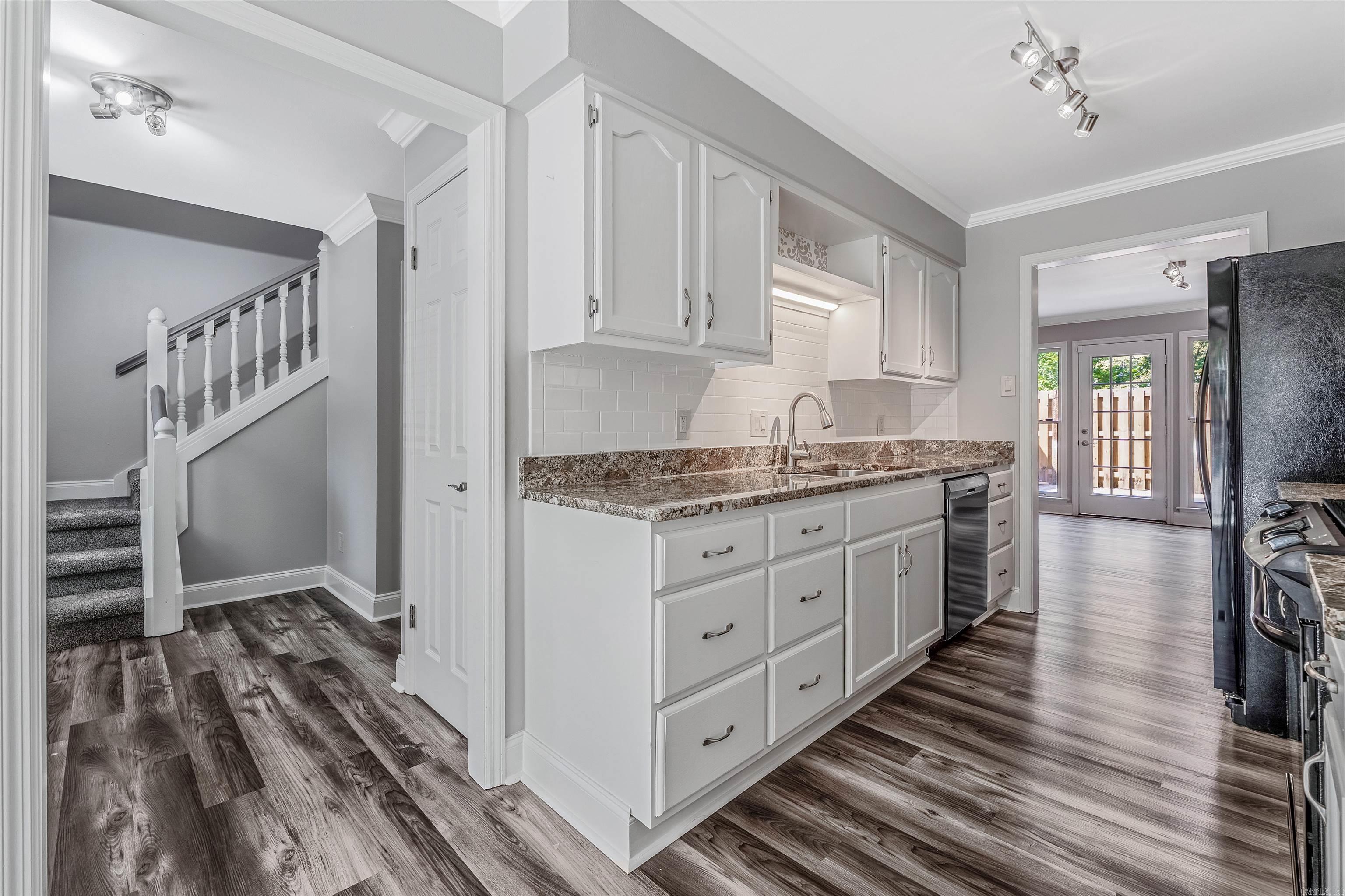 2200 Andover Ct 1003