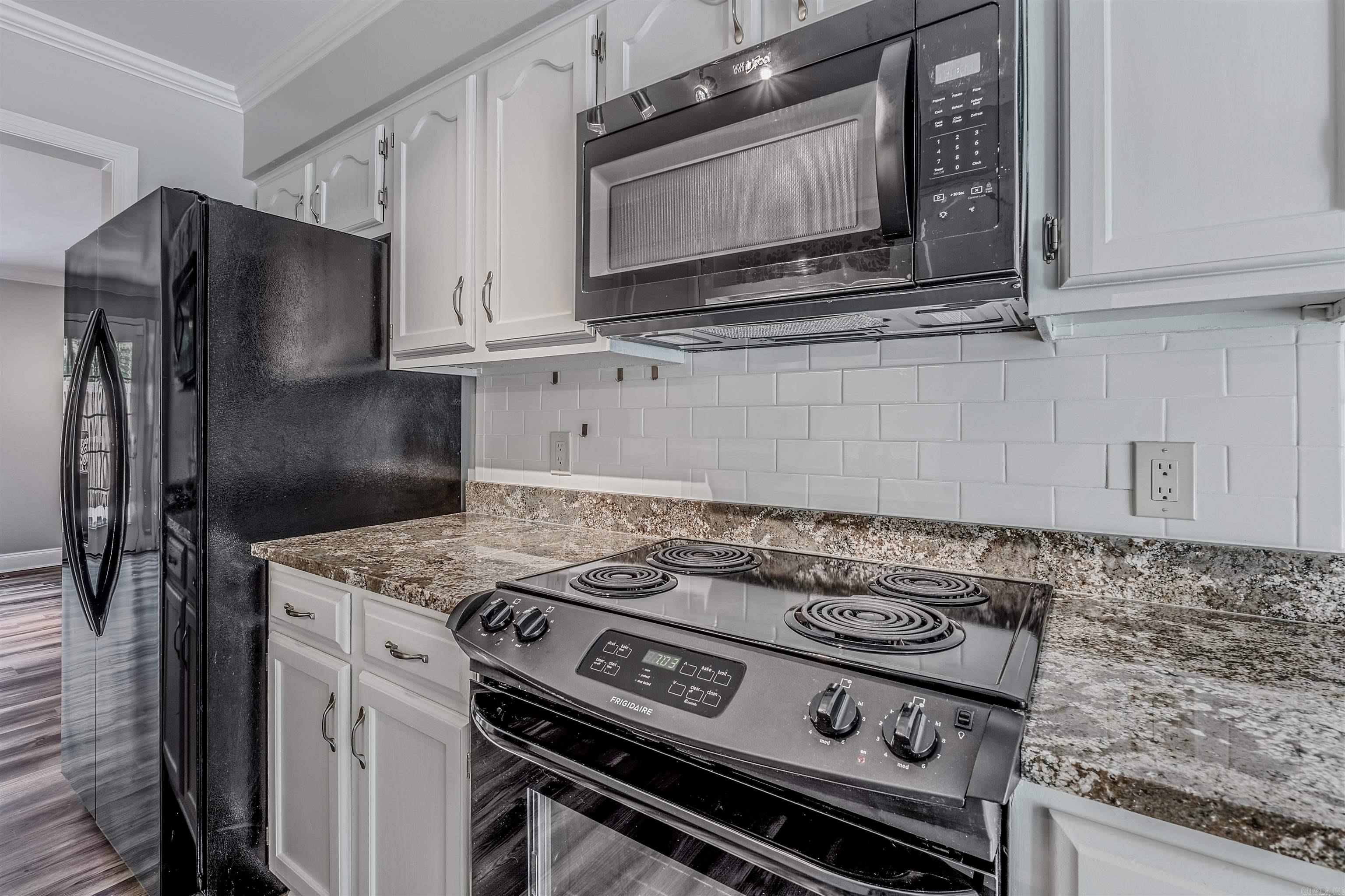 2200 Andover Ct 1003