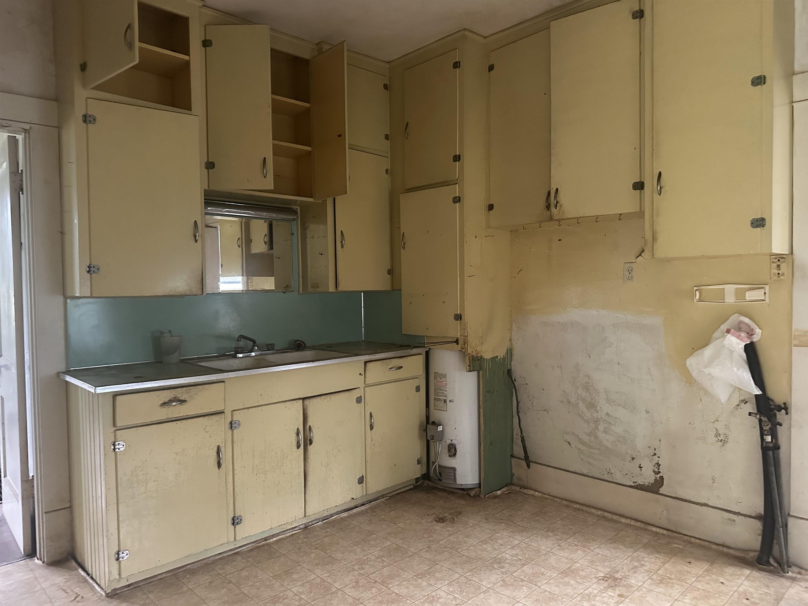 152 Henderson Street