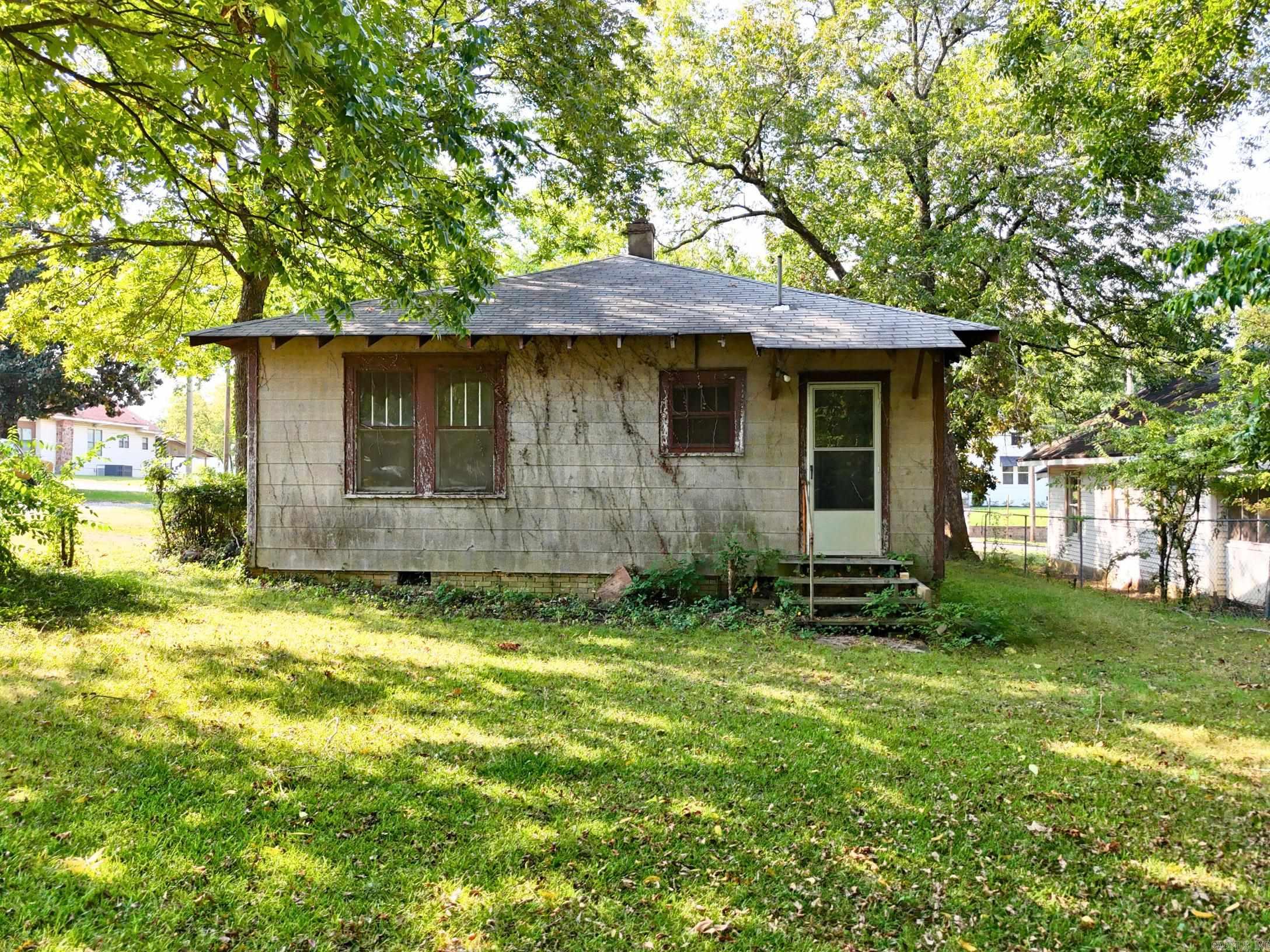 152 Henderson Street