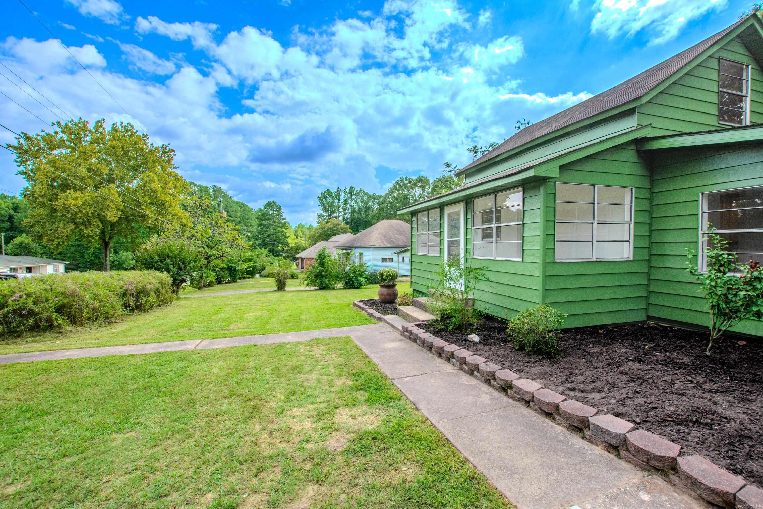 1025 Virginia Avenue