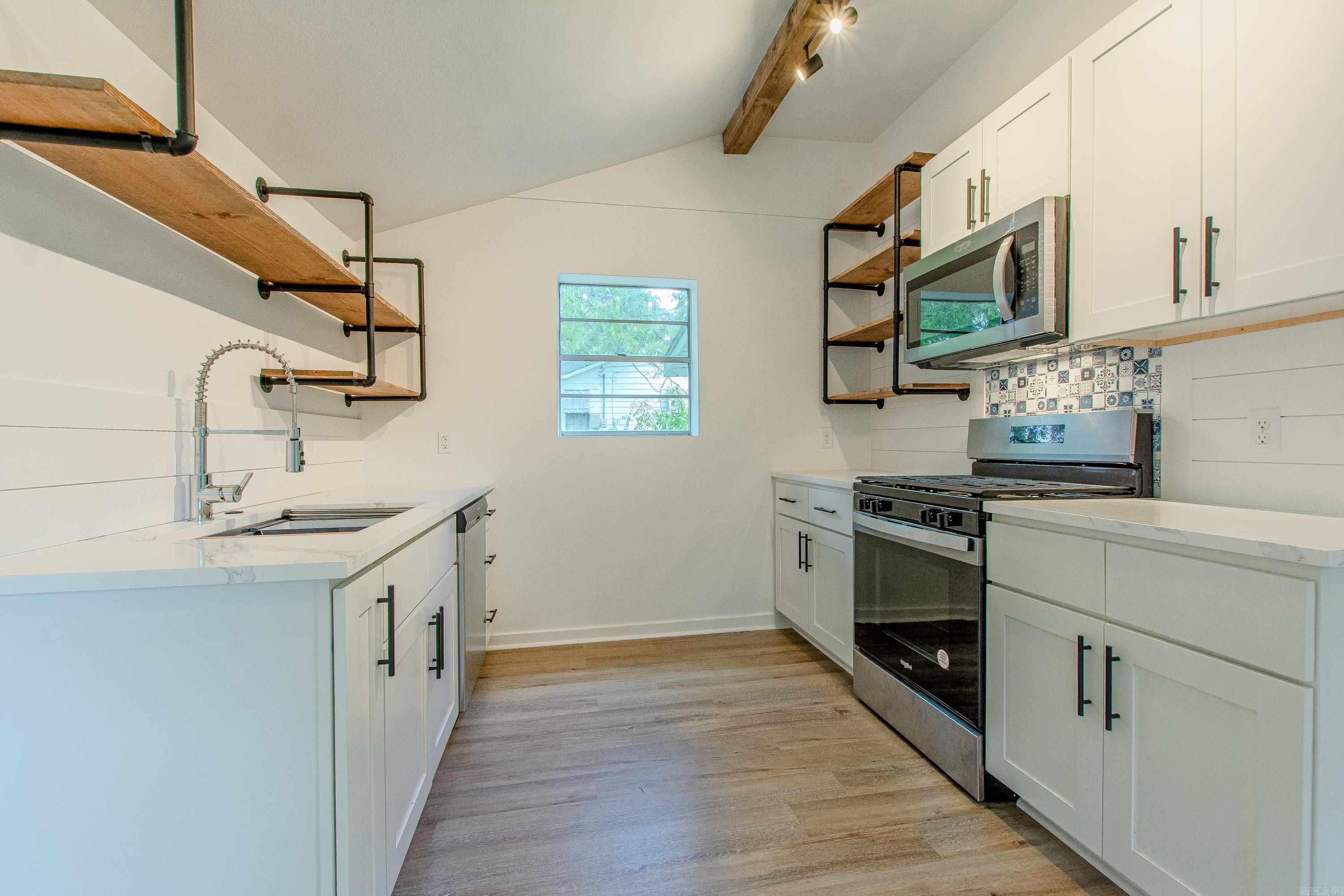 1025 Virginia Avenue