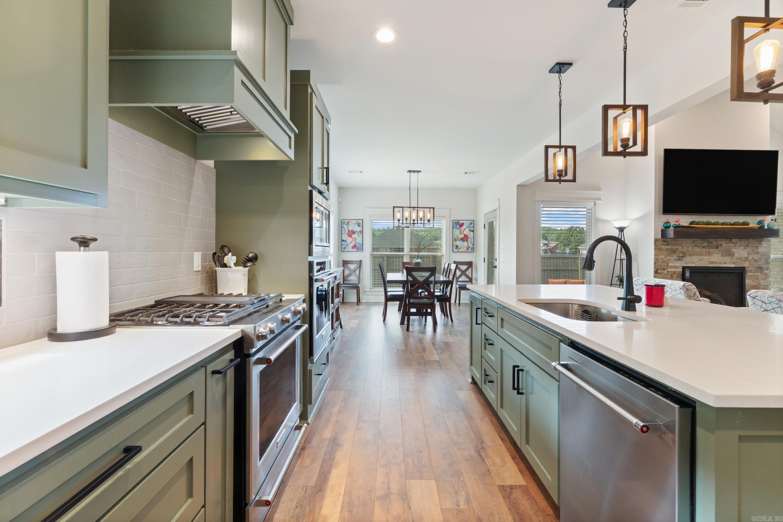 2395 Bridgegate Drive