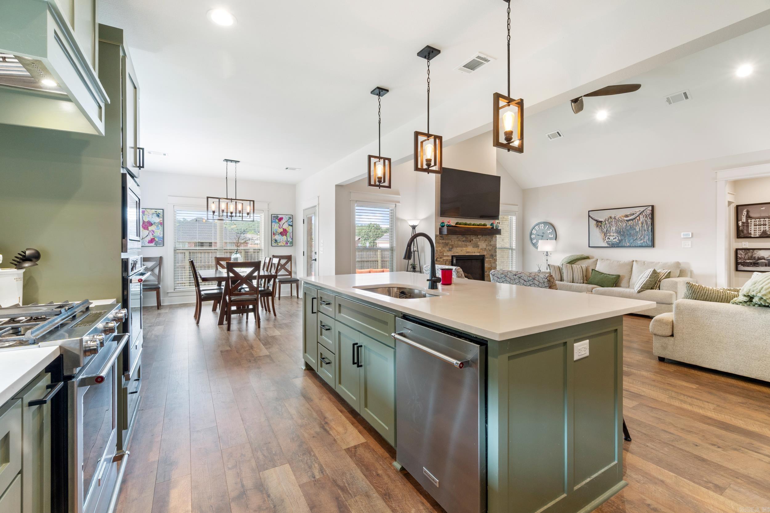 2395 Bridgegate Drive