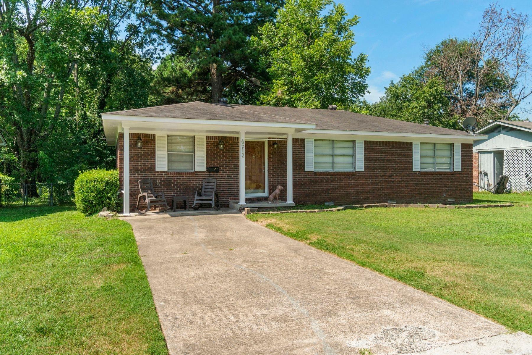 6512 Whippoorwill Ln