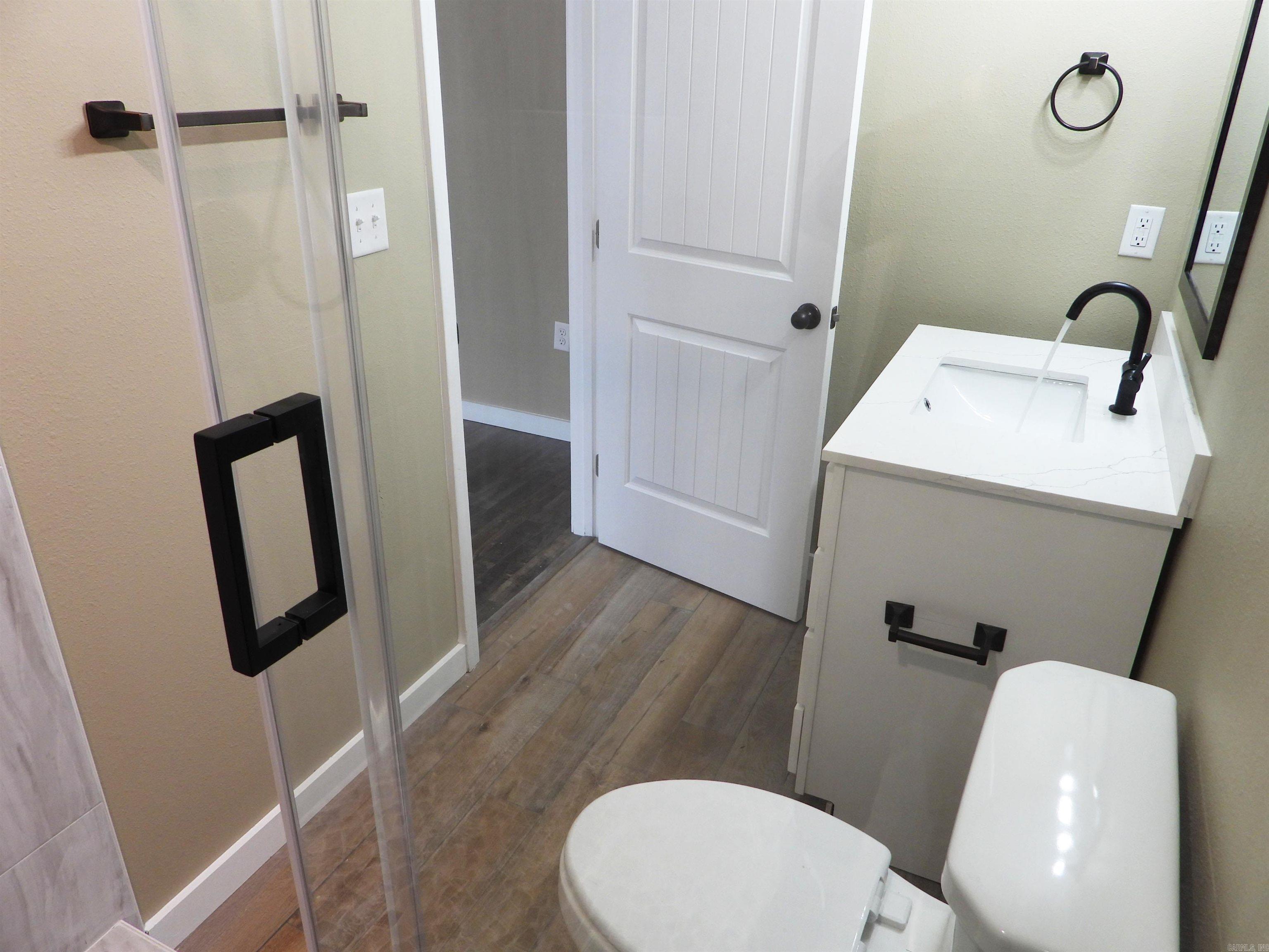 615 E Word Street Unit: 1