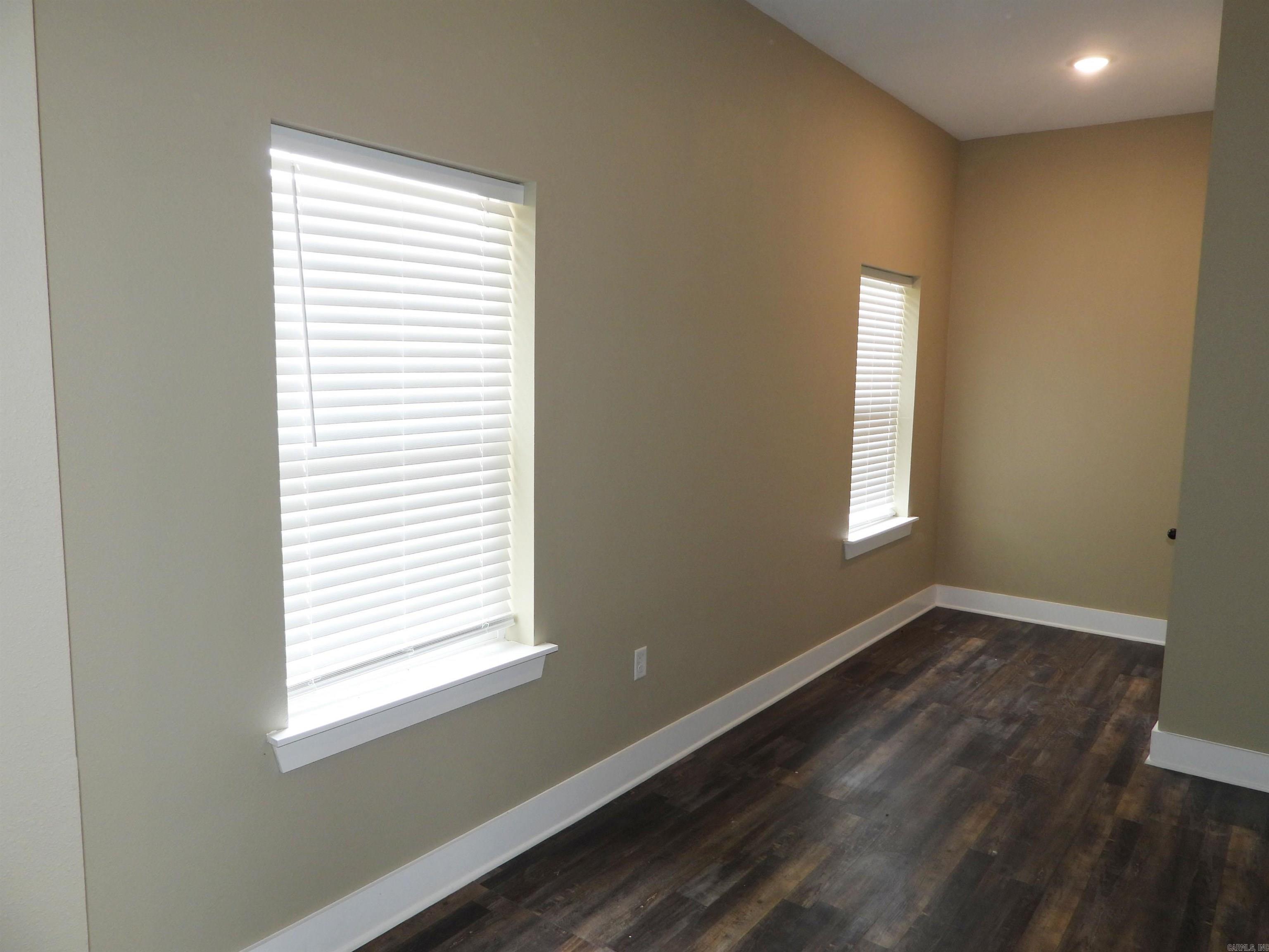 615 E Word Street Unit: 1