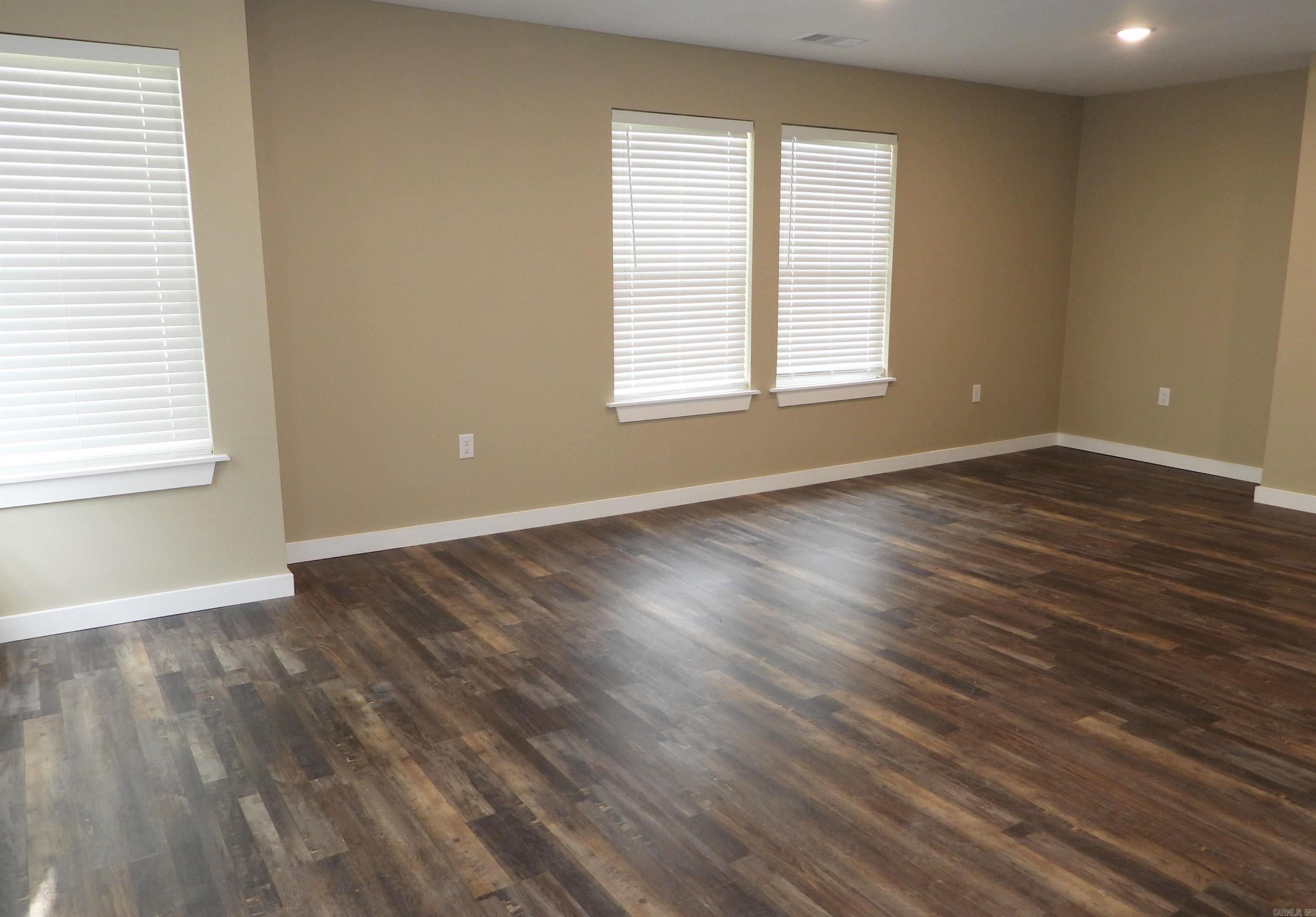 615 E Word Street Unit: 1